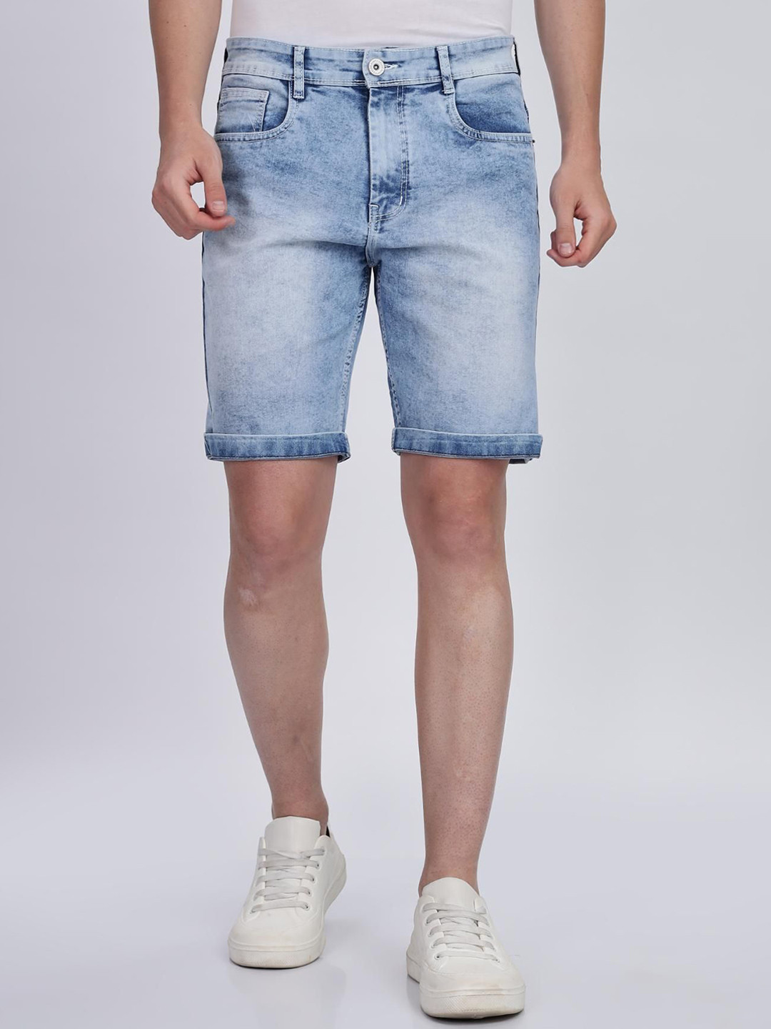 COLOR HUNT Men Washed Mid-Rise Denim Shorts