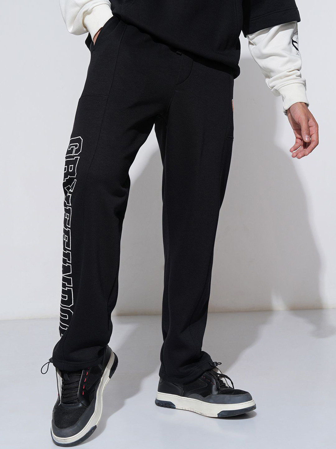 HIGHLANDER Warner Bros Harry Potter Men Straight Fit Joggers