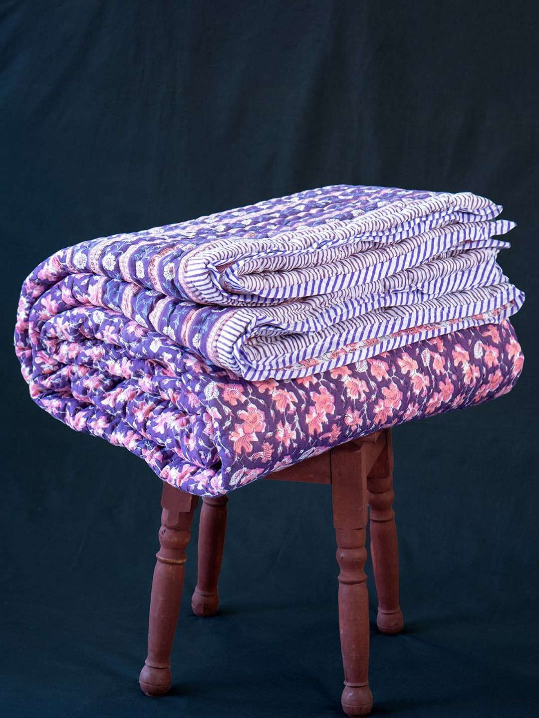 The Jaipur Wala Purple & Pink Floral Double Bed Dohar