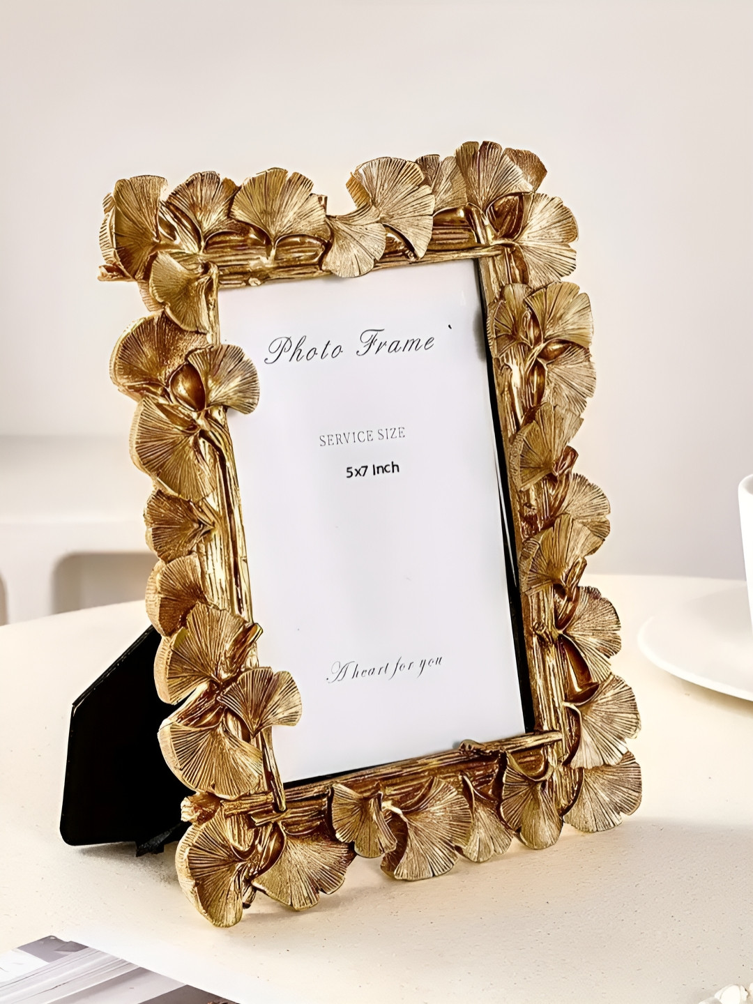 Art Street Gold-Toned 1 Pieces Metal Table Photo Frames