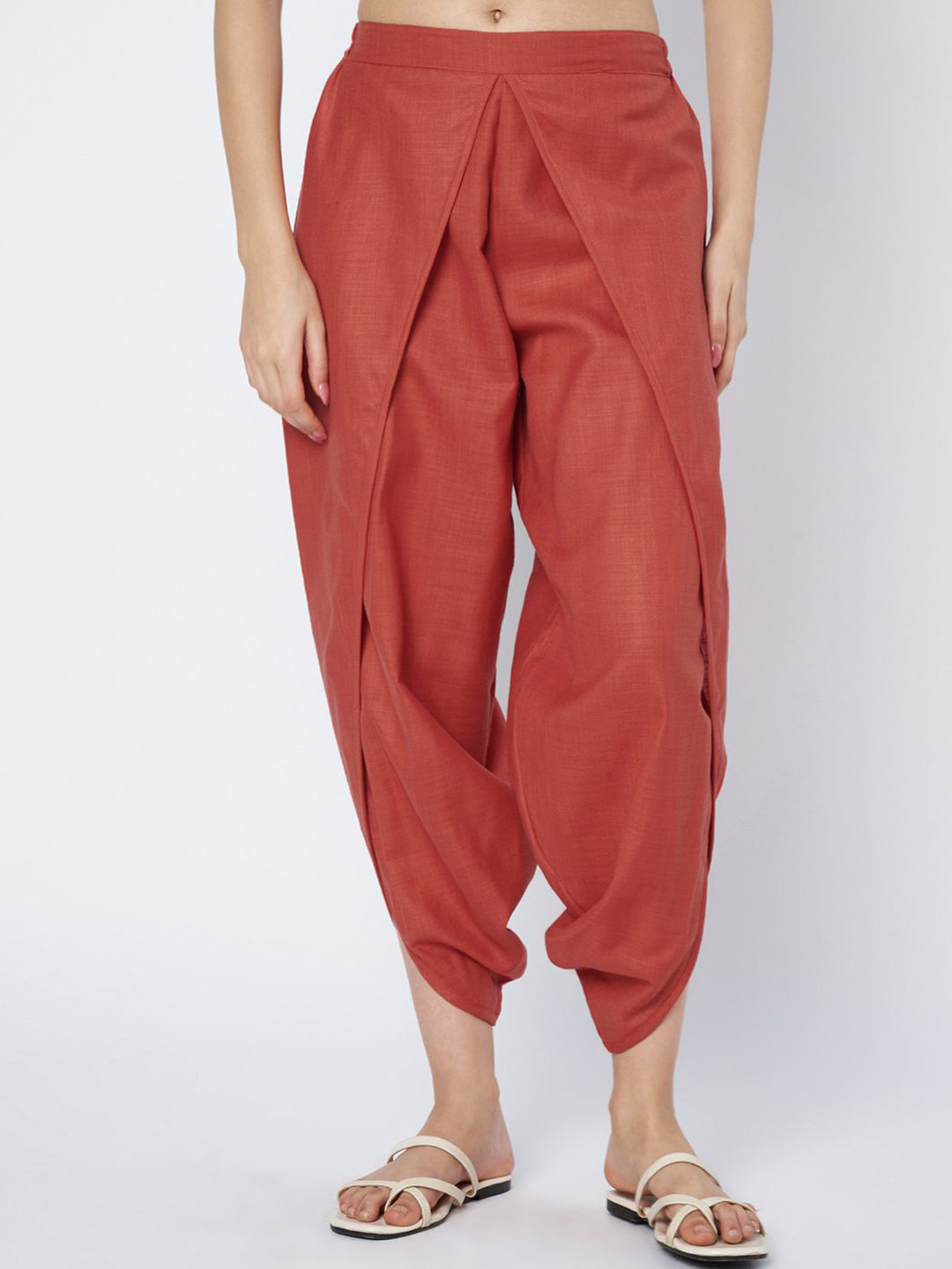 9rasa Women Cotton Mid-Rise Gathered Detail Dhoti Pants