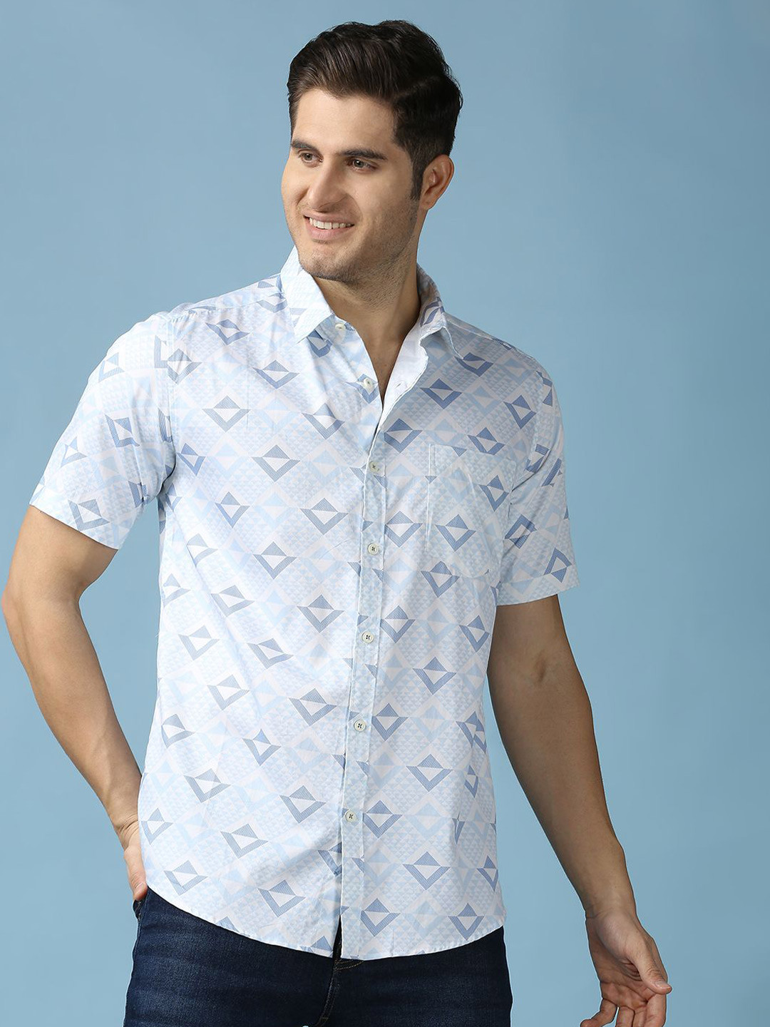 SNX Men Tailored Fit Printed Casual Shirt