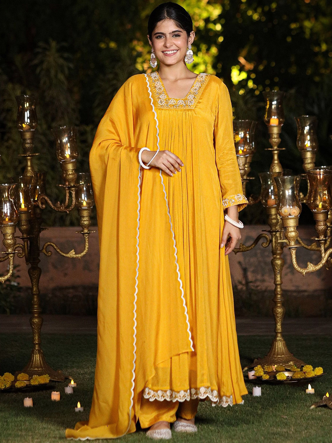 HOUSE OF MORA Women Embroidered Regular Beads and Stones Kurta with Trousers & With Dupatta