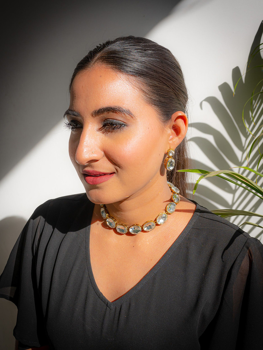 VIPY HANGER Stone Studded Jewellery Set