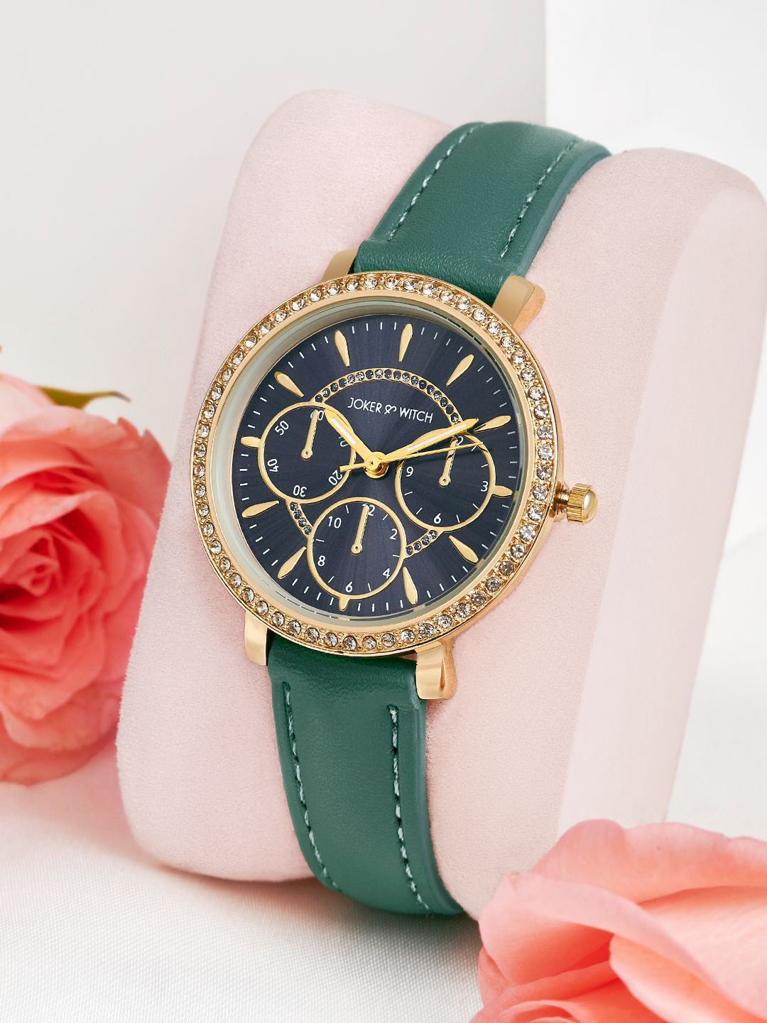 JOKER & WITCH Women Dial & Leather Bracelet Style Straps Analogue Watch AMWW938