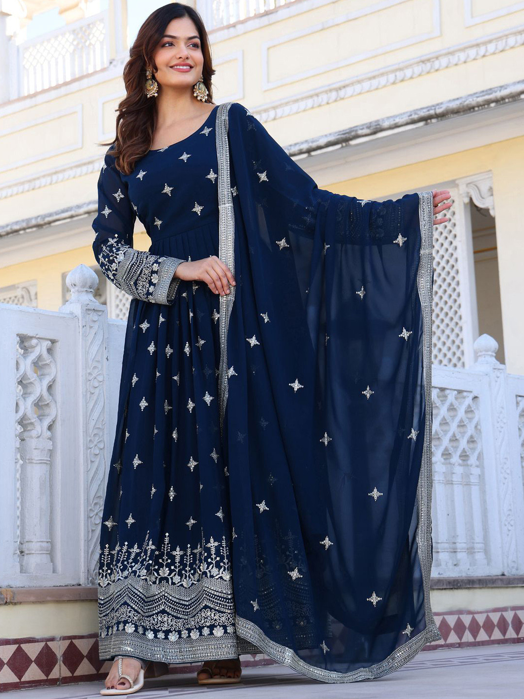 Ethnic Yard Women Floral Embroidered Regular Beads and Stones Kurta with Pyjamas & With Dupatta