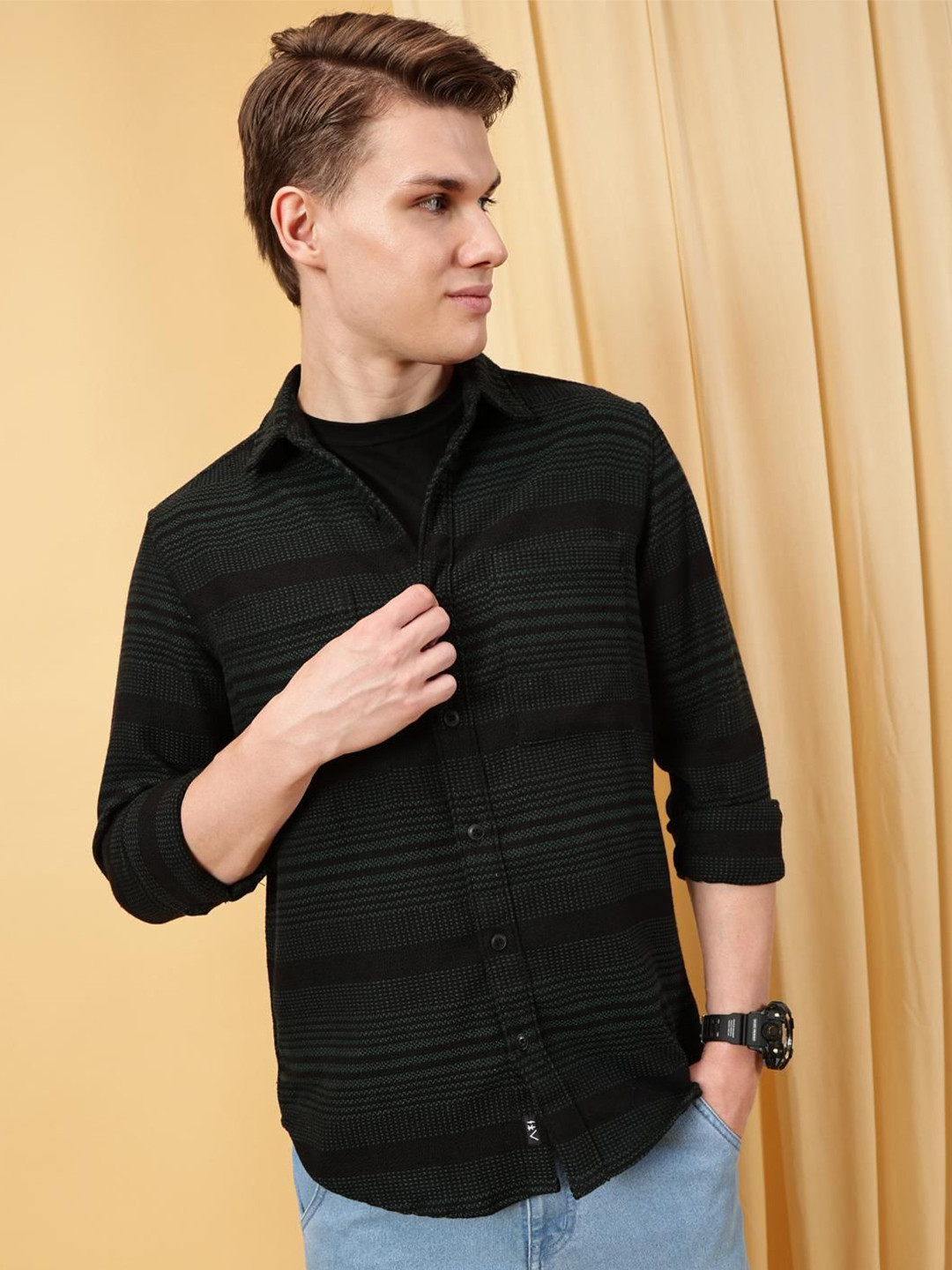 VALEN CLUB Men Horizontal Stripes Opaque Striped Casual Shirt