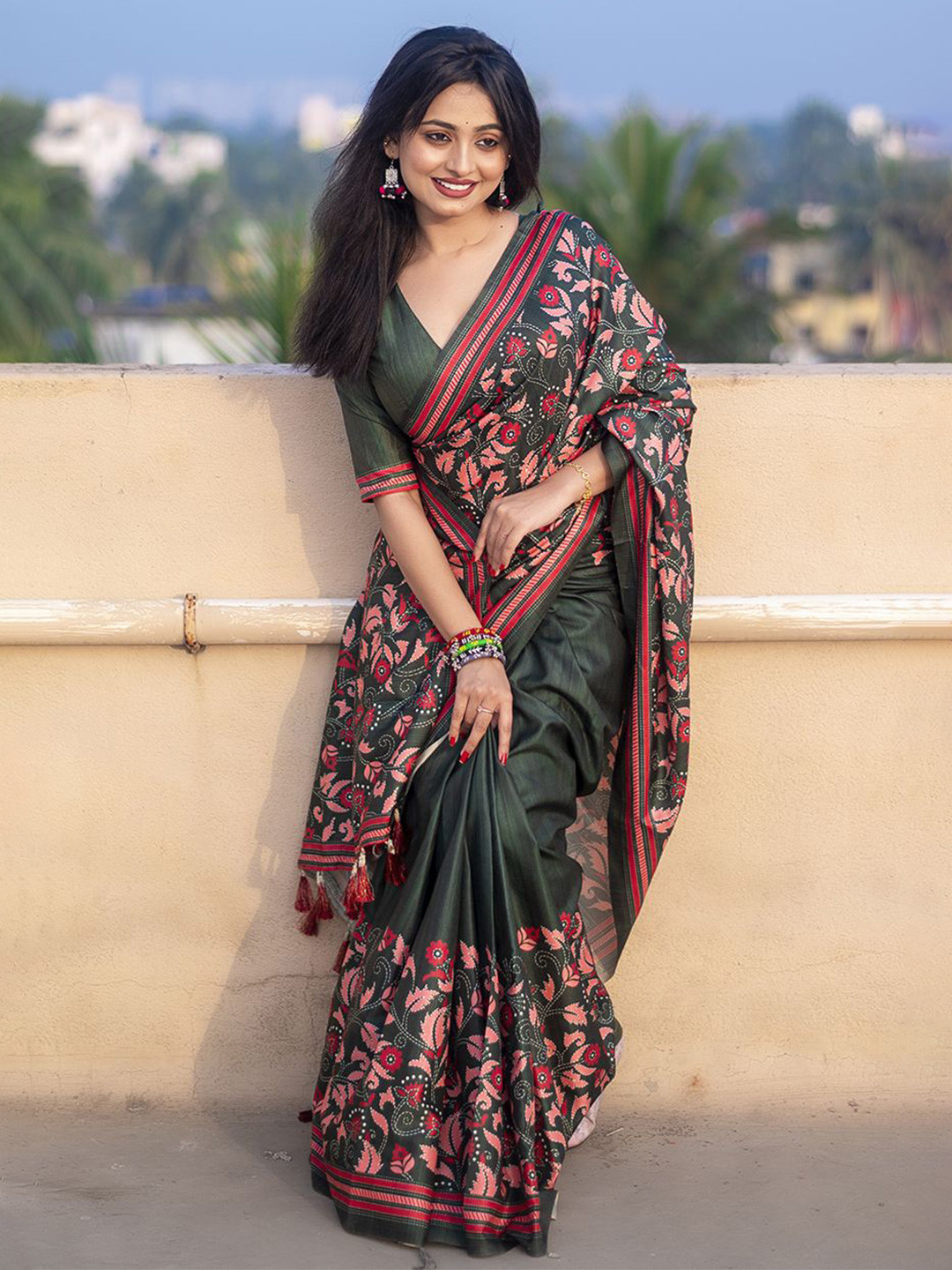 all about you Silk Blend Tussar Saree