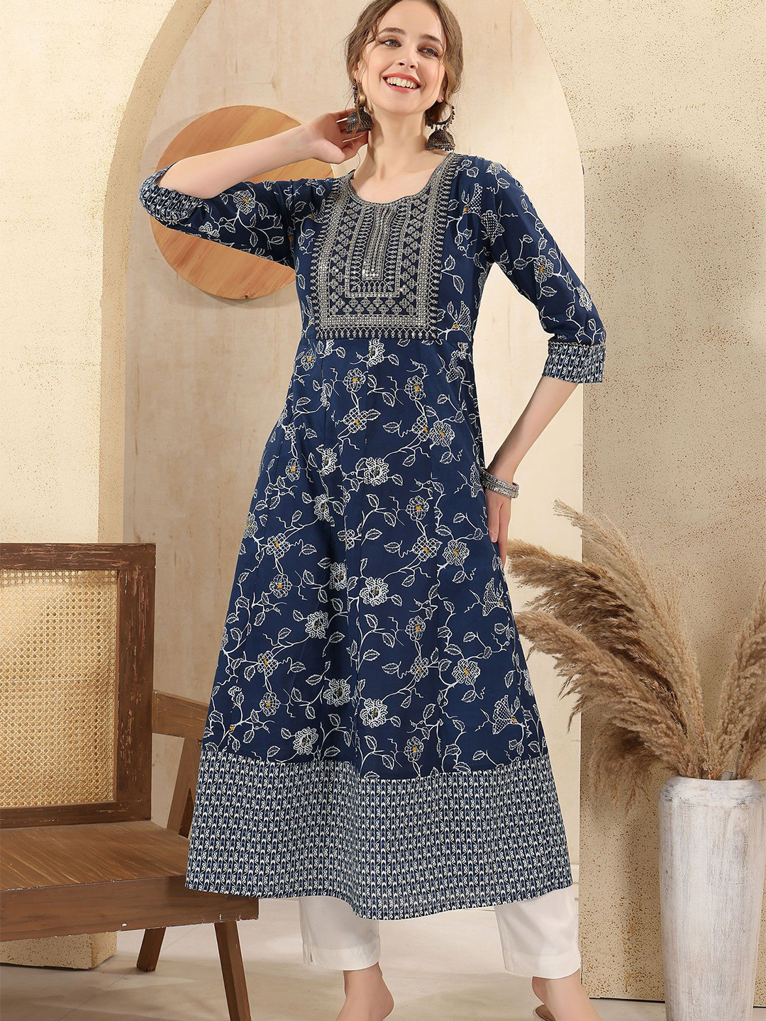 Meher Impex Floral Printed Sequinned Kurta
