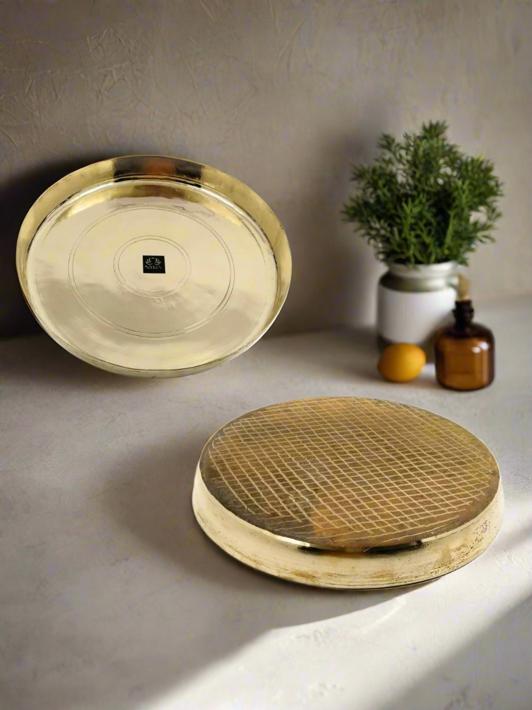 Nyra Kitchenware Gold-Toned 2025 2 Pieces Brass Dishwasher Safe Plates