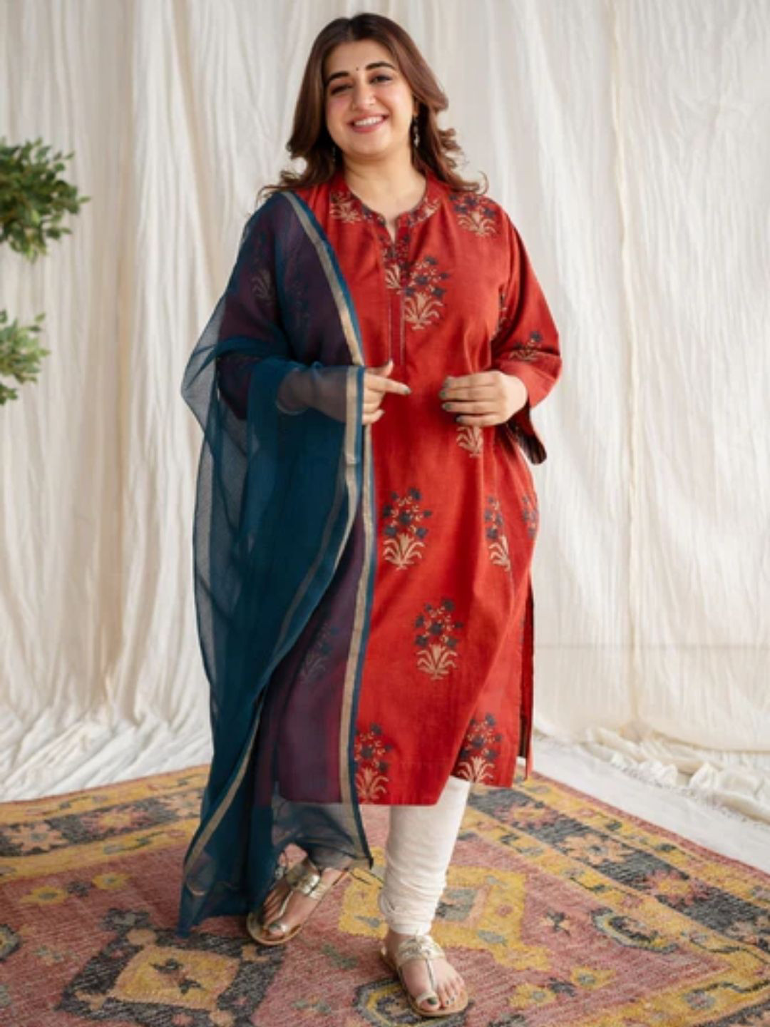 THE INDIAN ETHNIC CO Teal Green Kota Doria Cotton Dupatta