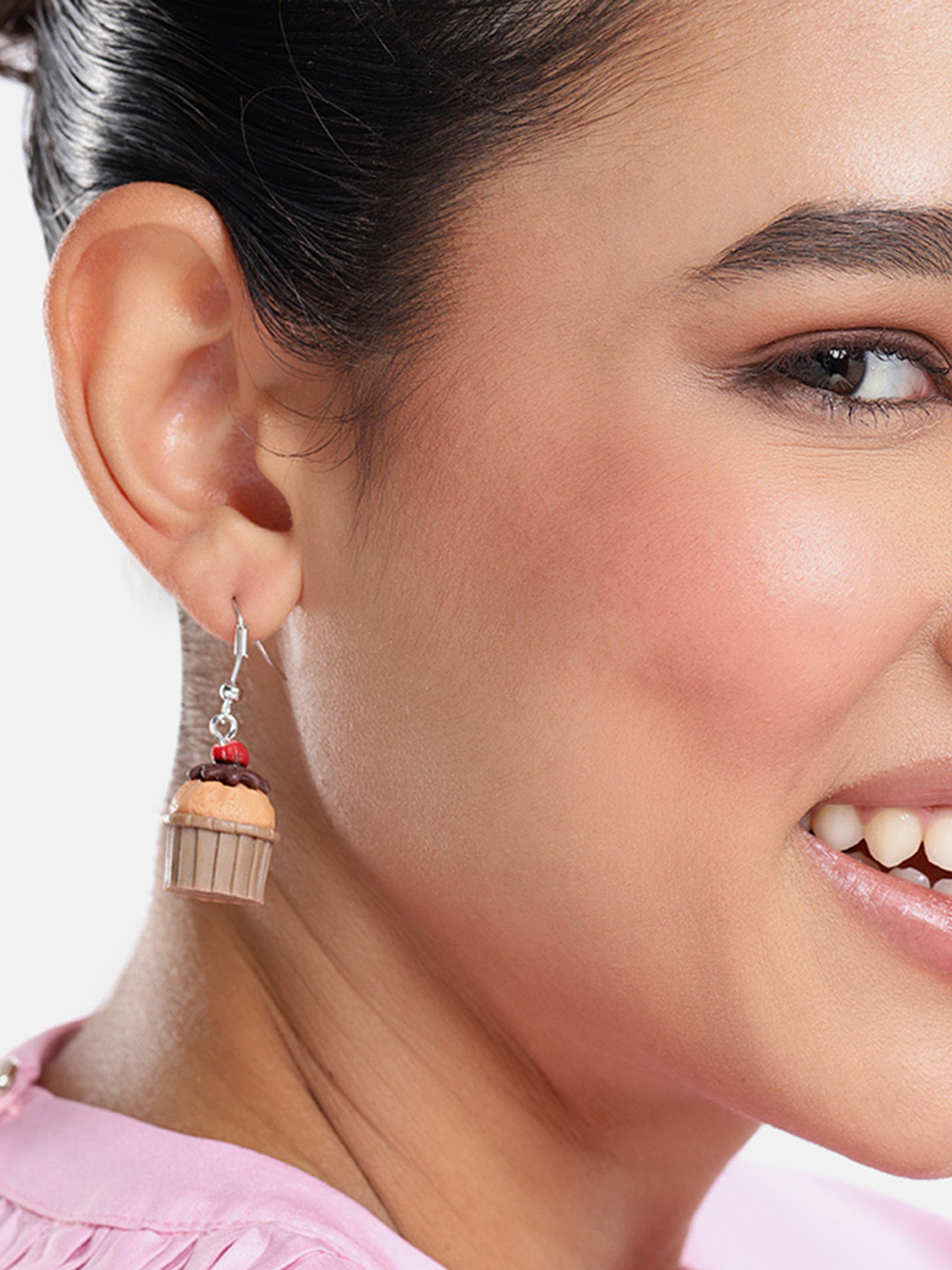 DressBerry Contemporary Cupcakes Drop Earrings