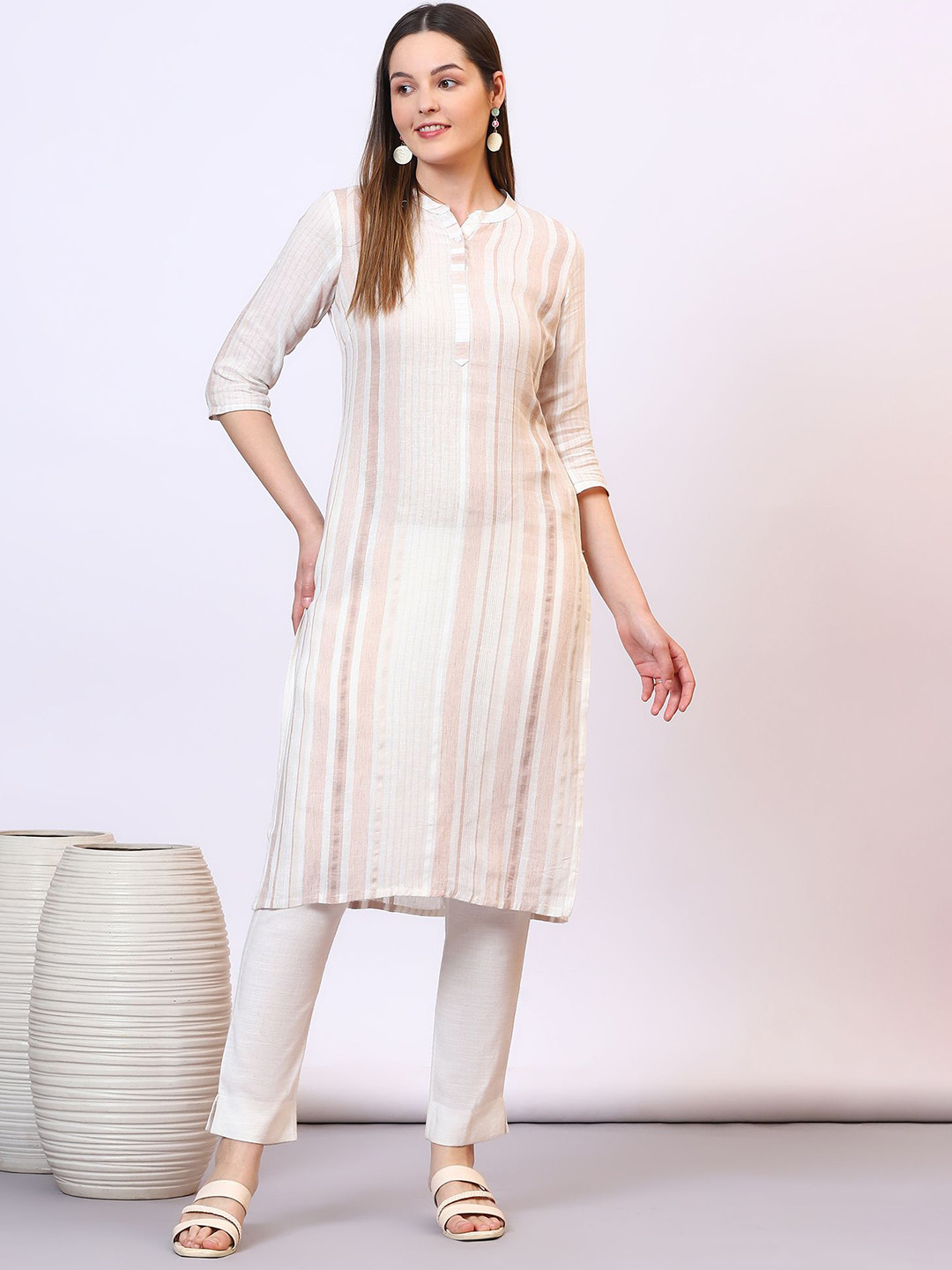 AURELIA Women Striped Thread Work Kurta