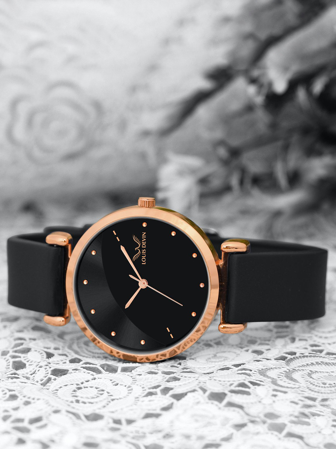 LOUIS DEVIN Women Brass Embellished Dial & Straps Analogue Watch LD-CKL191-BLACK