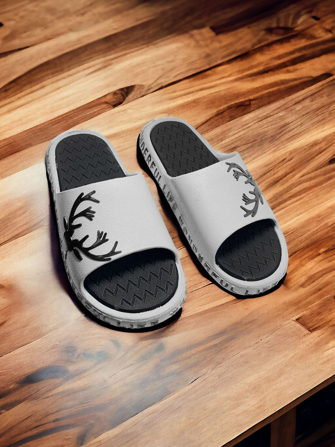 FABBMATE Men Printed Rubber Sliders