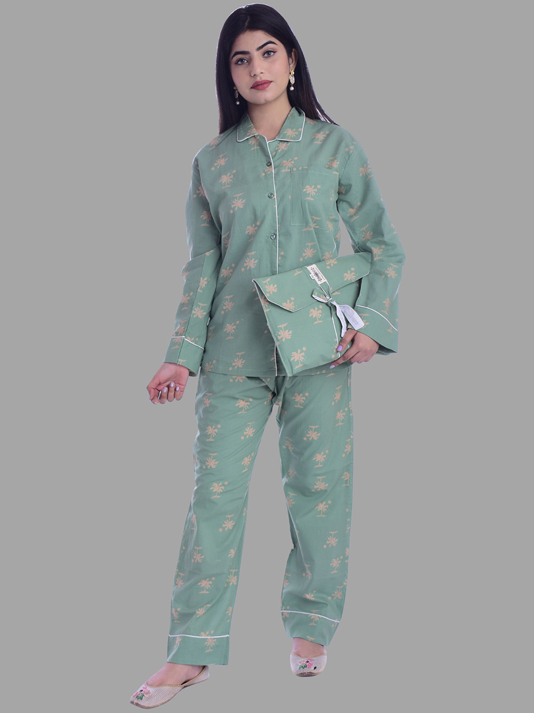 HANDICRAFT PALACE Women Printed Night suit