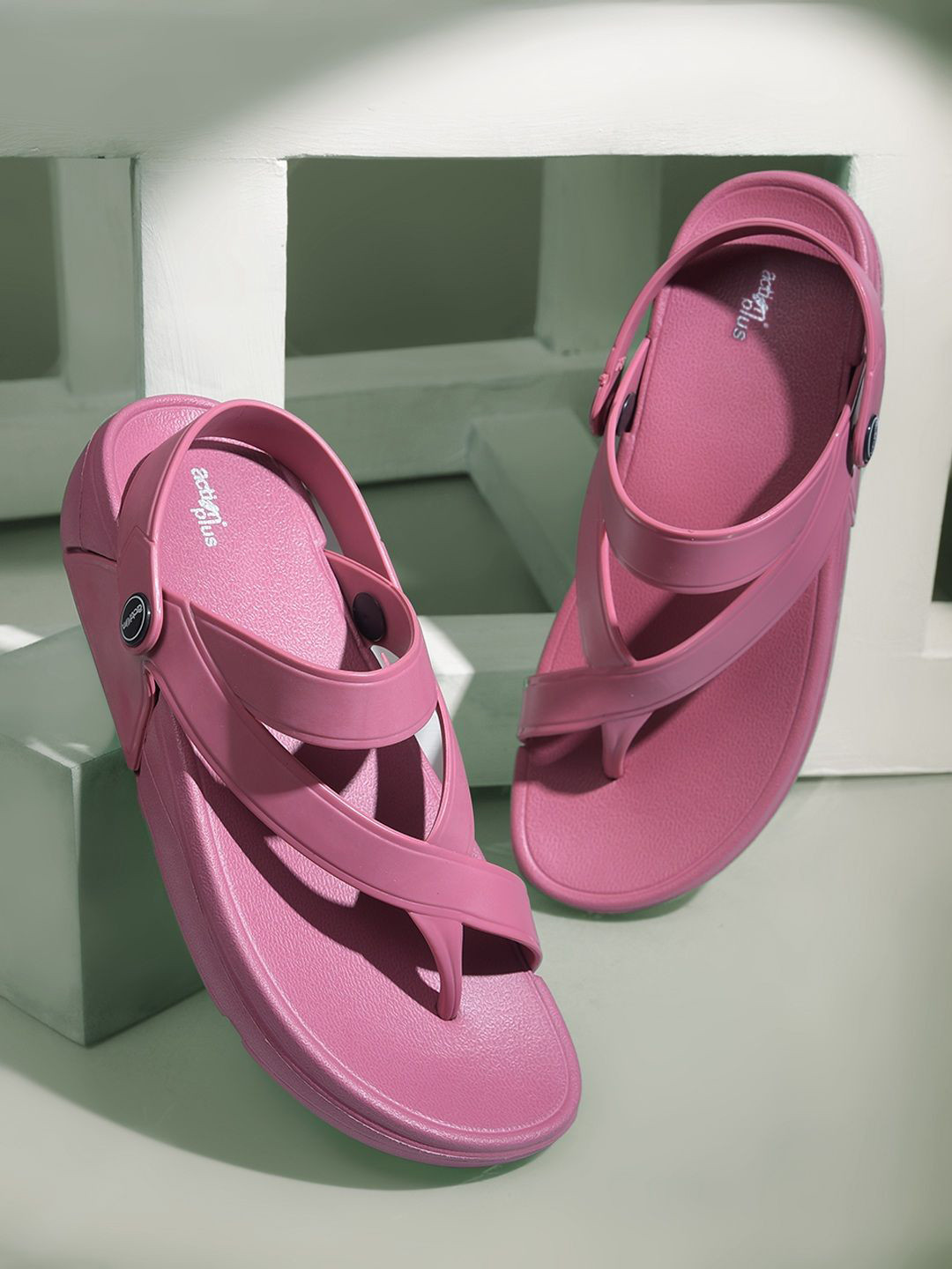 Action Women One Toe Flats