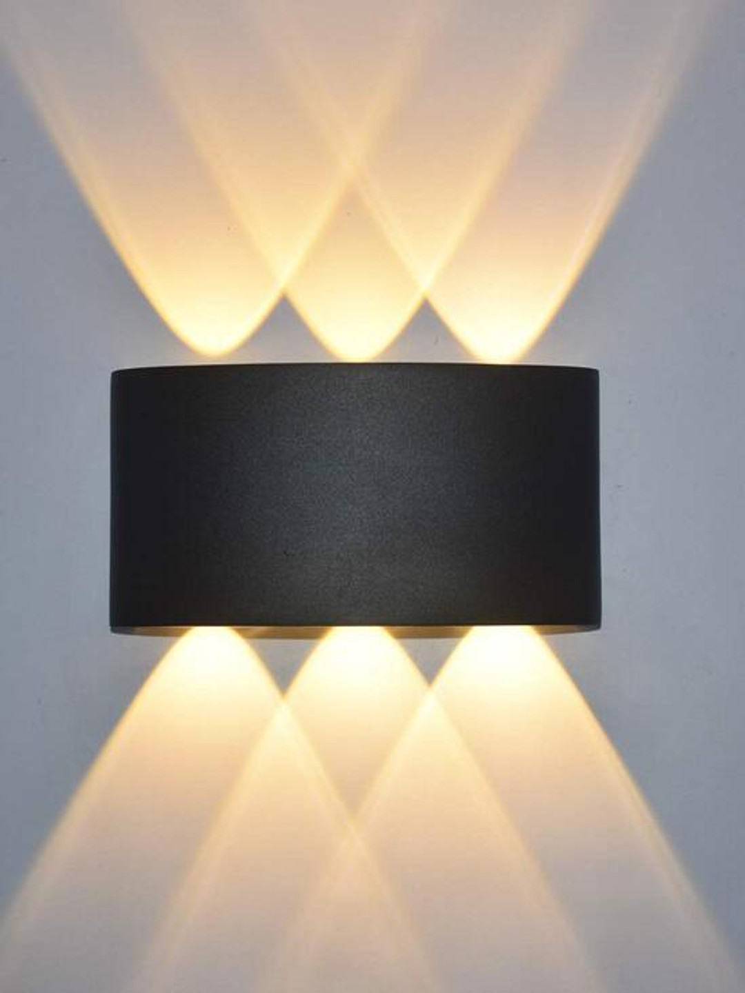 GAUVIK Black Waterproof Aluminium Cylinder Shaped Wall Lamp