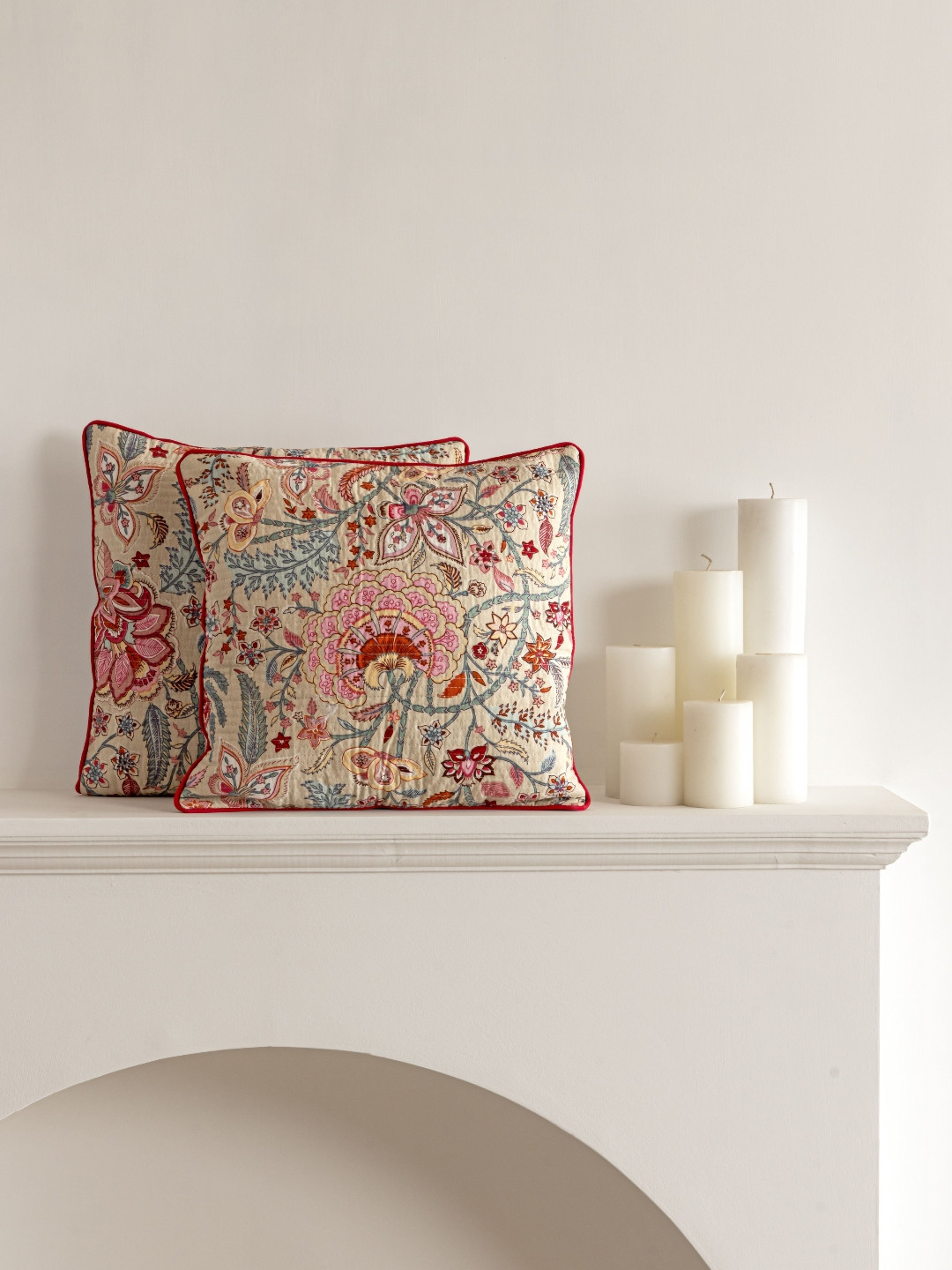 Clasiko Cream-Coloured & Red Set of 2 Floral Square Cushion Covers