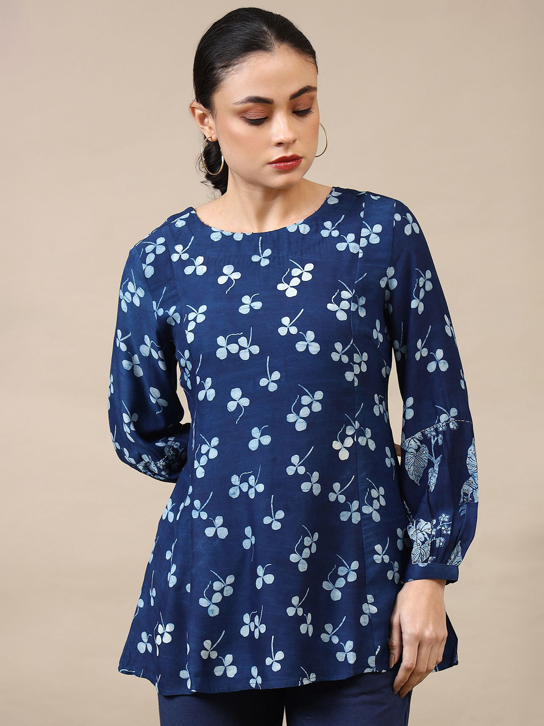Folk Song Floral Print Slit Sleeve Top