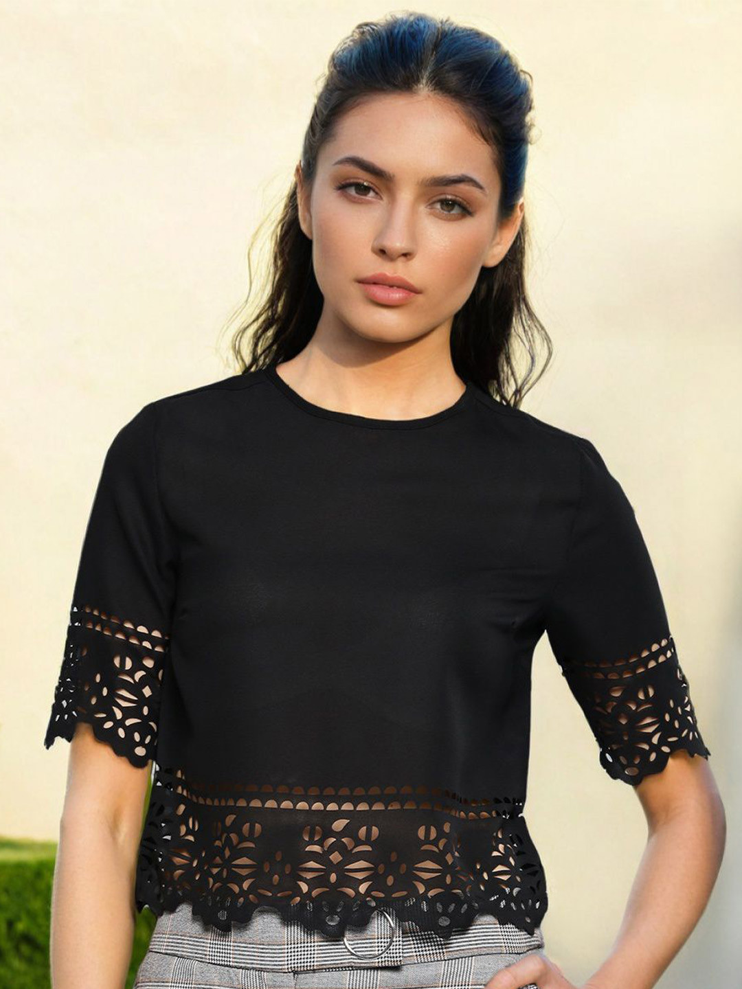 Stylecast X Slyck Solid Pattern Round Neck Short Sleeves Top