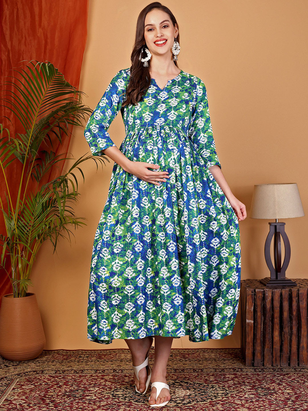 TARANJAL Women Floral Printed Maternity Anarkali Kurta