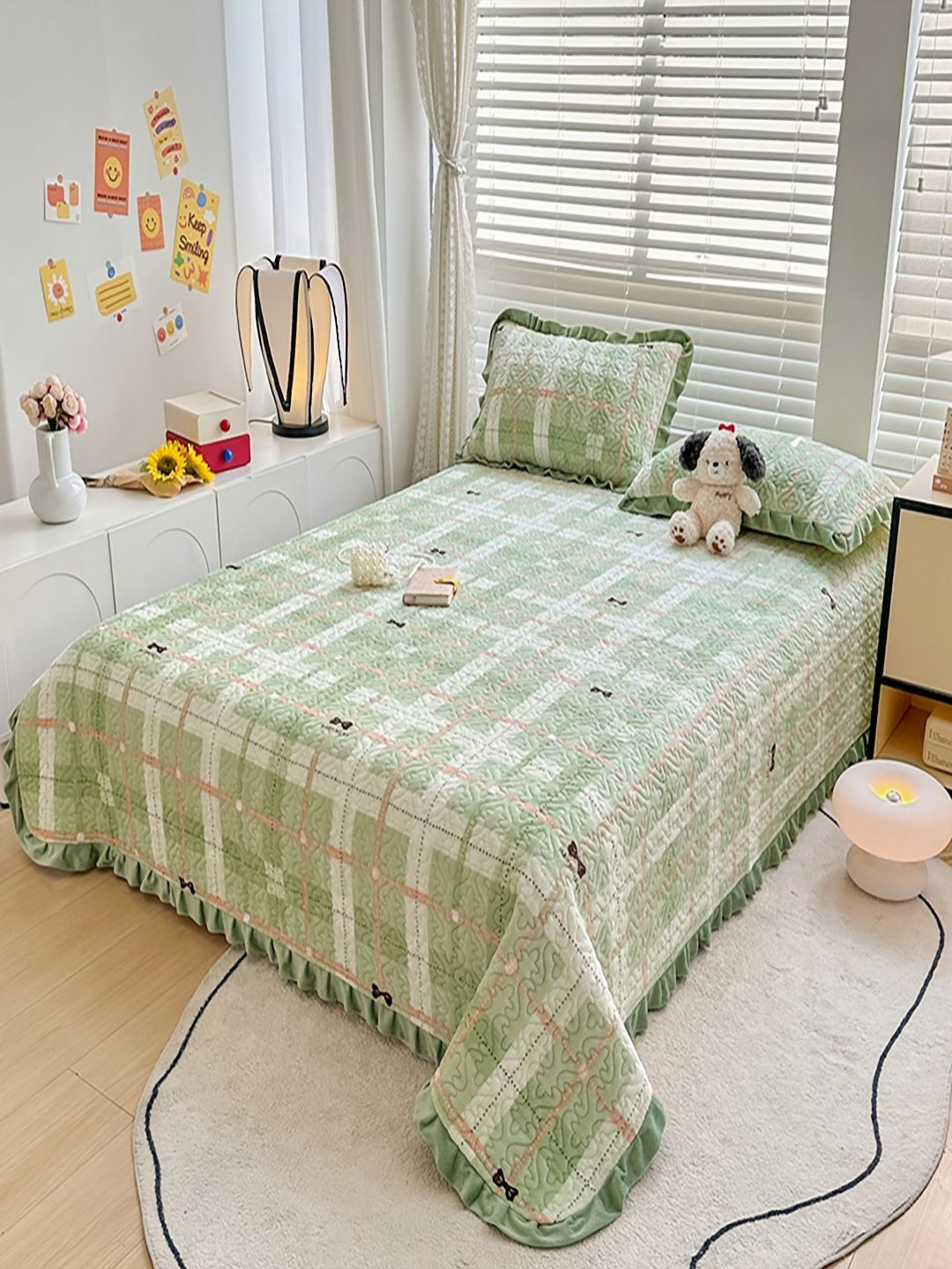 JC HOME Green And Peach Geometric Printed Polycotton 162 TC Super King Size Bed Covers