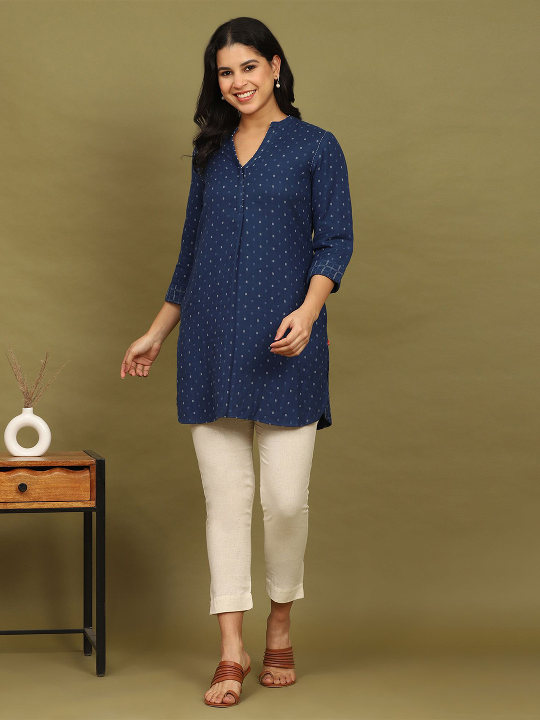 W Mandarin Collar Printed Tunic