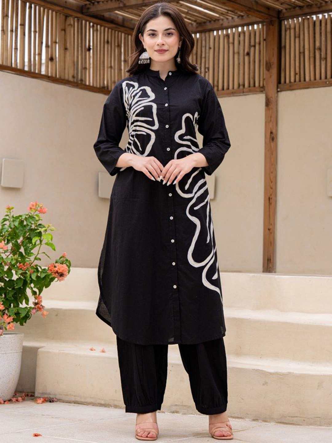CUSTARD Cotton Printed Mandarin Collar Black Kurta with Trouser set