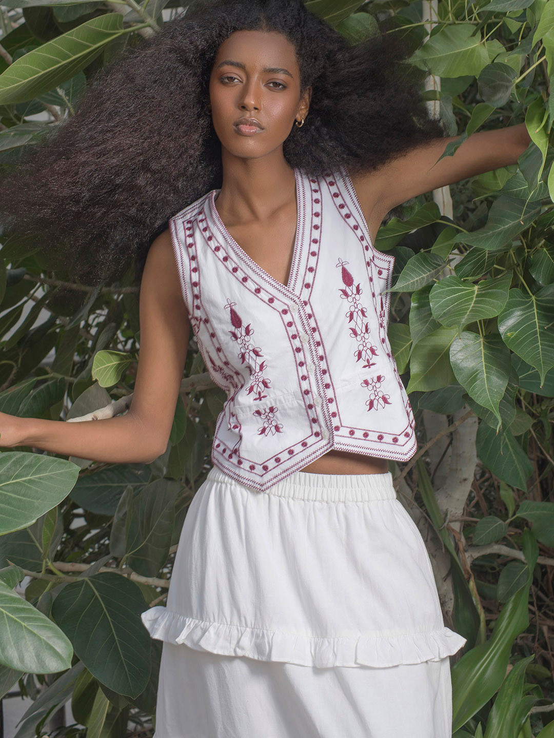 Virgio Perri White Embroidered Vest