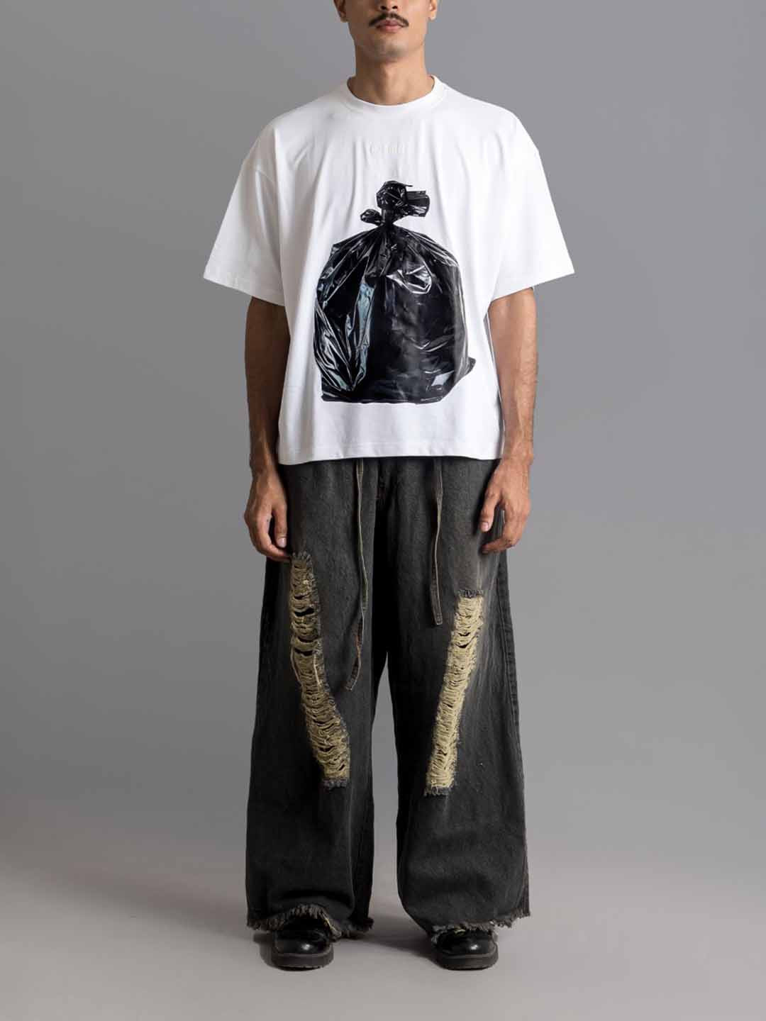 HUEMN Garbage bag T-shirt