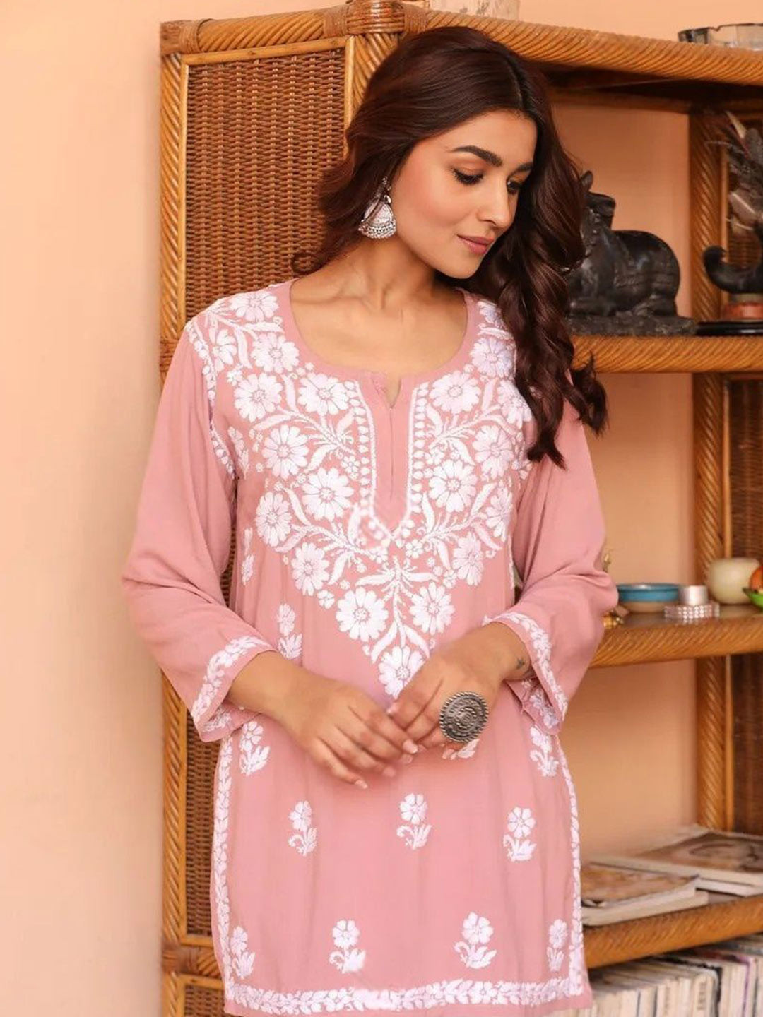 Sidhidata Ethnic Motifs Embroidered Kurti