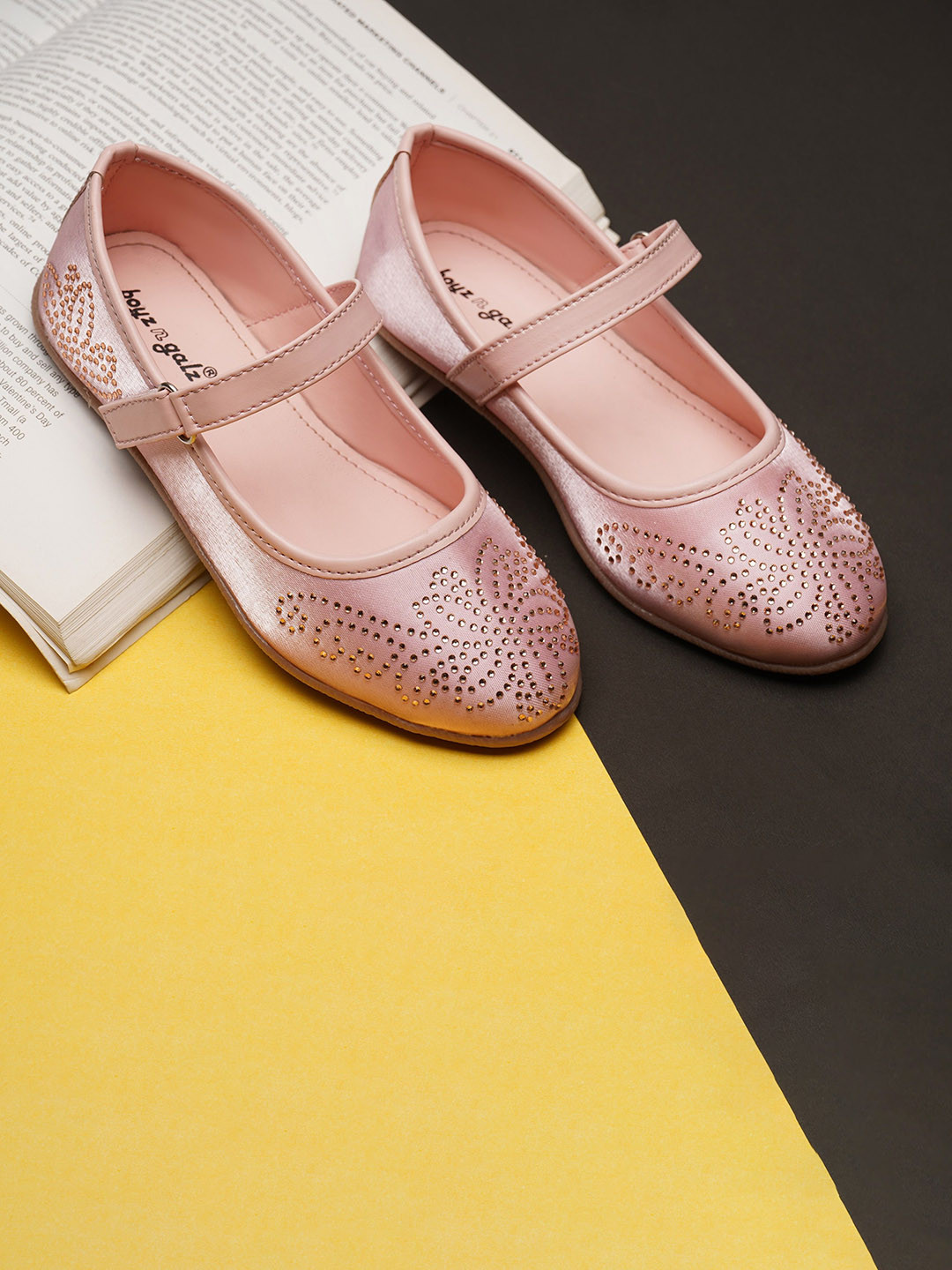 BOYZ N GALZ Girls Laser Cuts Mary Janes