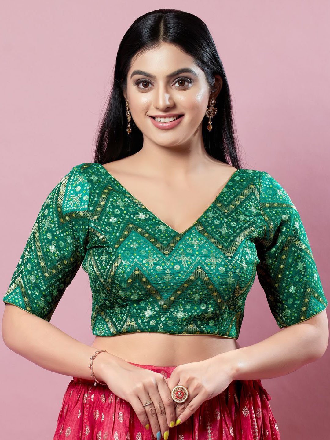 VAMAS - THE DESIGNER BLOUSES  V-Neck Padded Saree Blouse