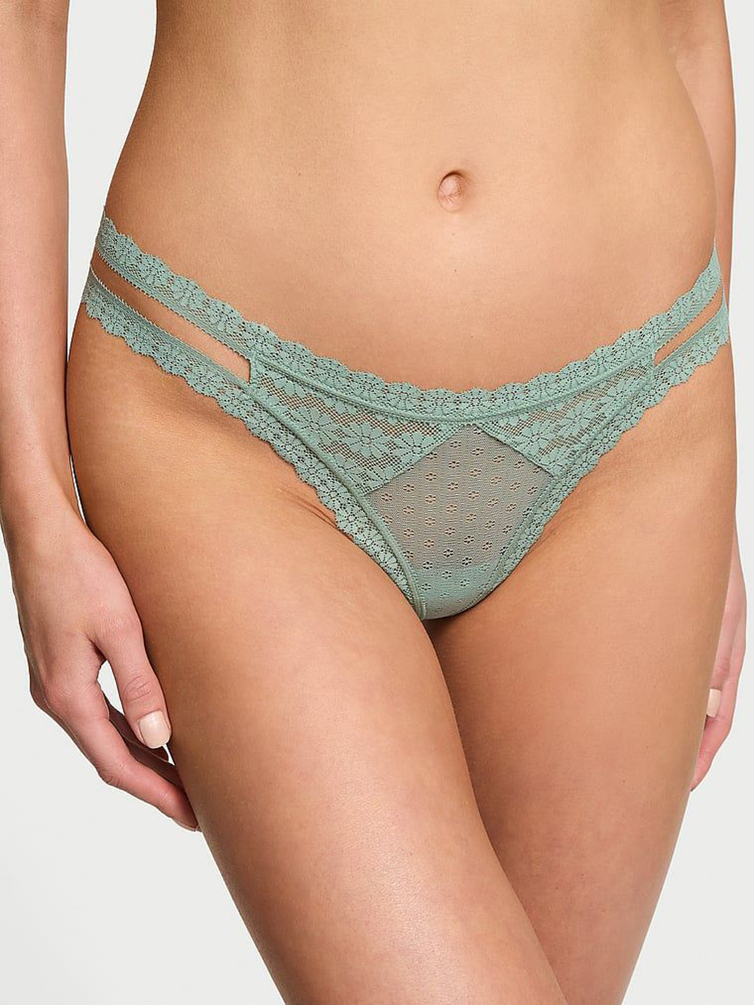 Victoria's Secret Lacie Daisy Lace Thong Brief 1126313646K1