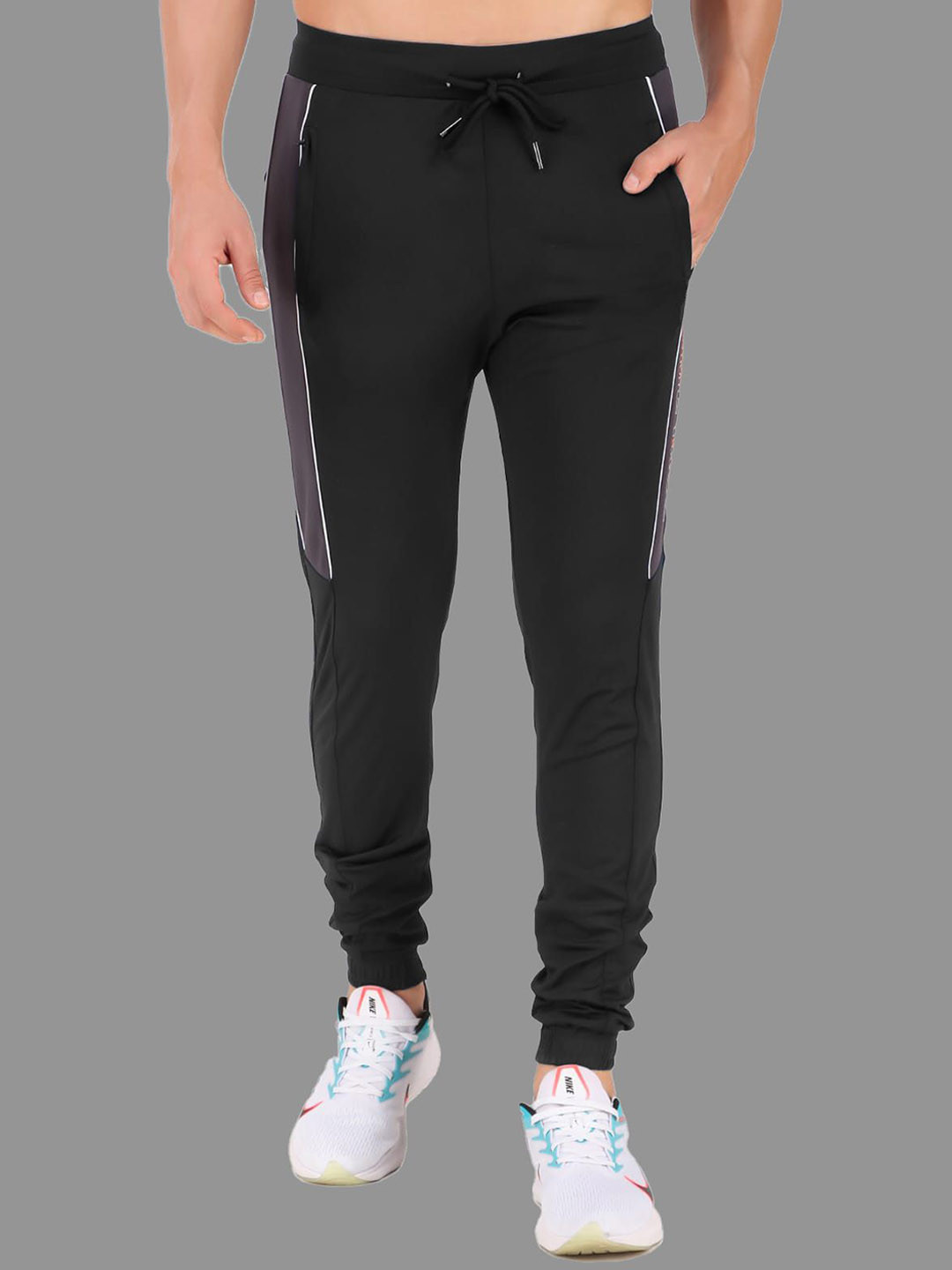 ALAKH HUB Men Colour-Blocked Mid-Rise Joggers