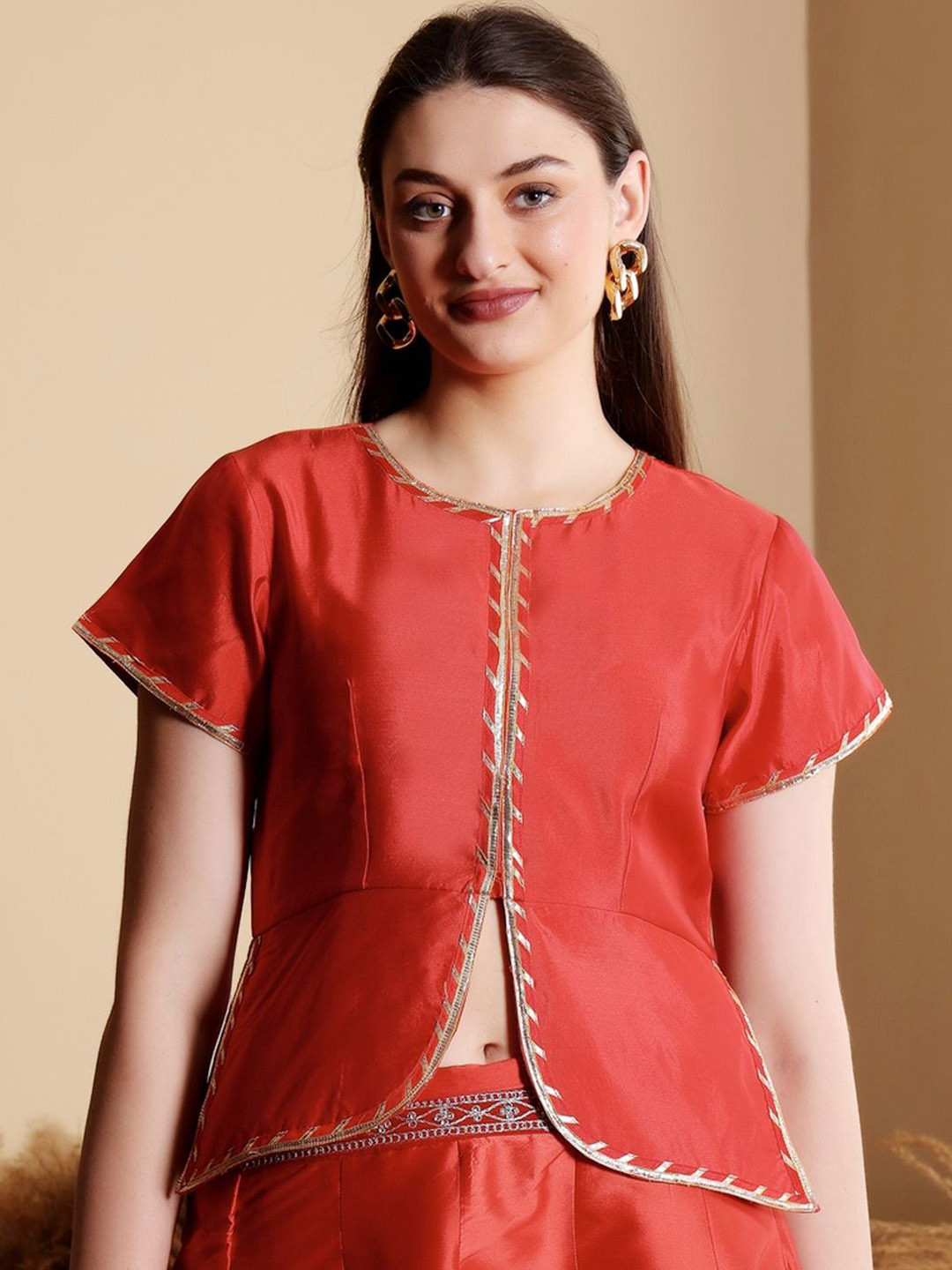 Frolic Rolic Lace Detail Round Neck Short Sleeves Saree Blouse