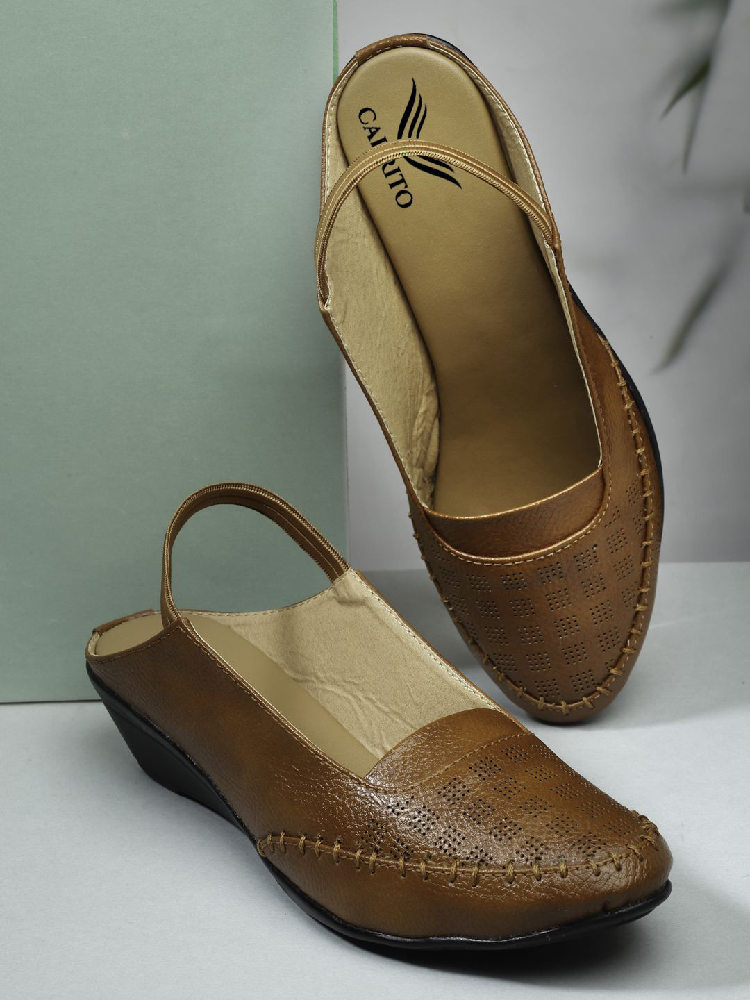 carrito Wedge Sandals with Laser Cuts