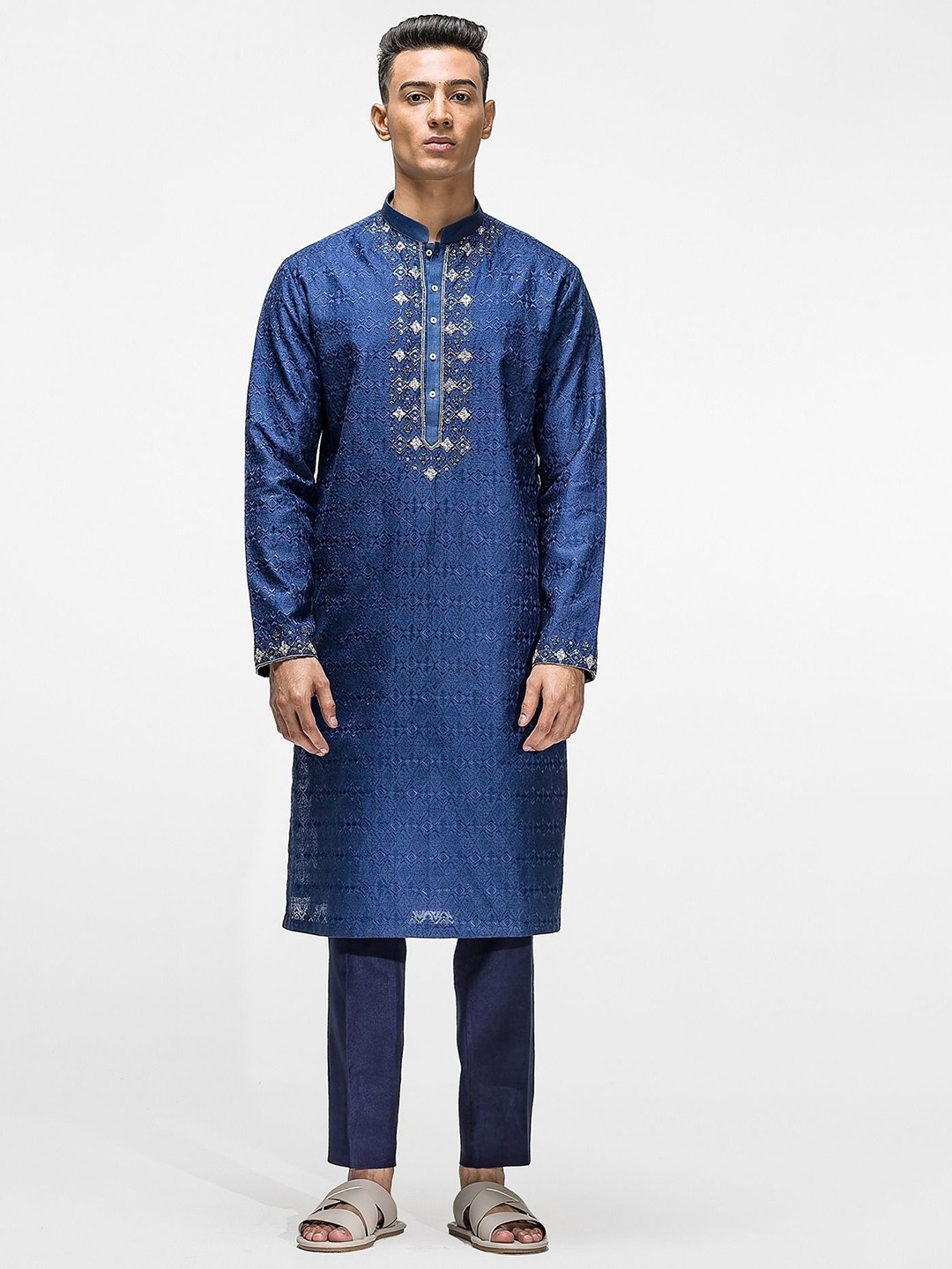 ASUKA Men Regular Thread Work Chanderi Silk Kurta with Pyjamas