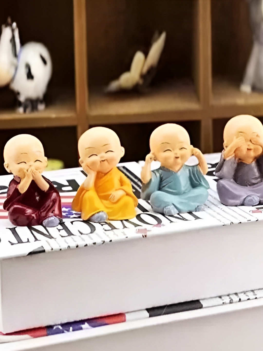 PICKARTME Monk Cream Polyresin Natural Living Room Set of 4 Medium Showpieces - 2.6 Inches