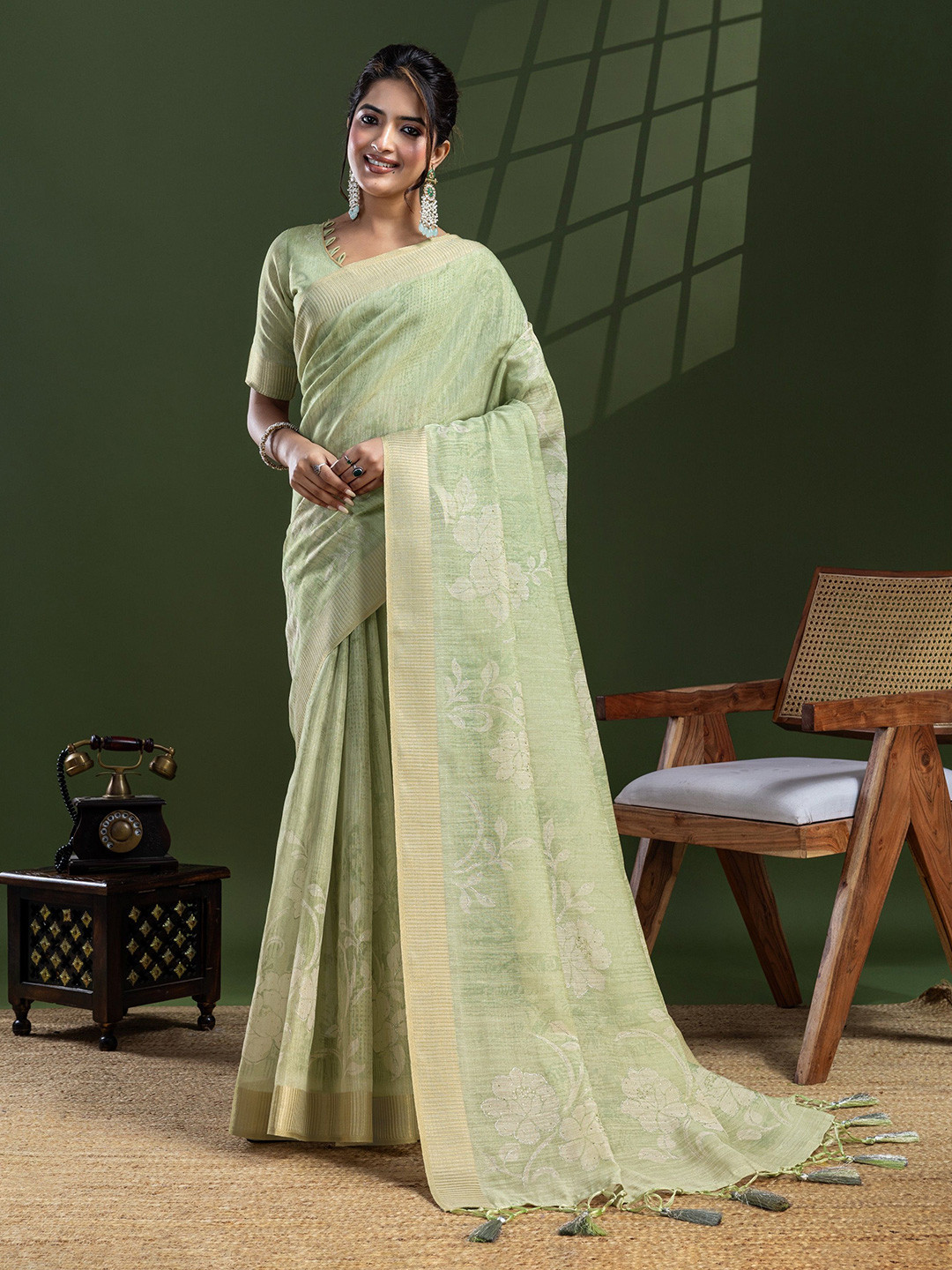 Ethnielle Woven Design Mukaish Tissue Designer Saree