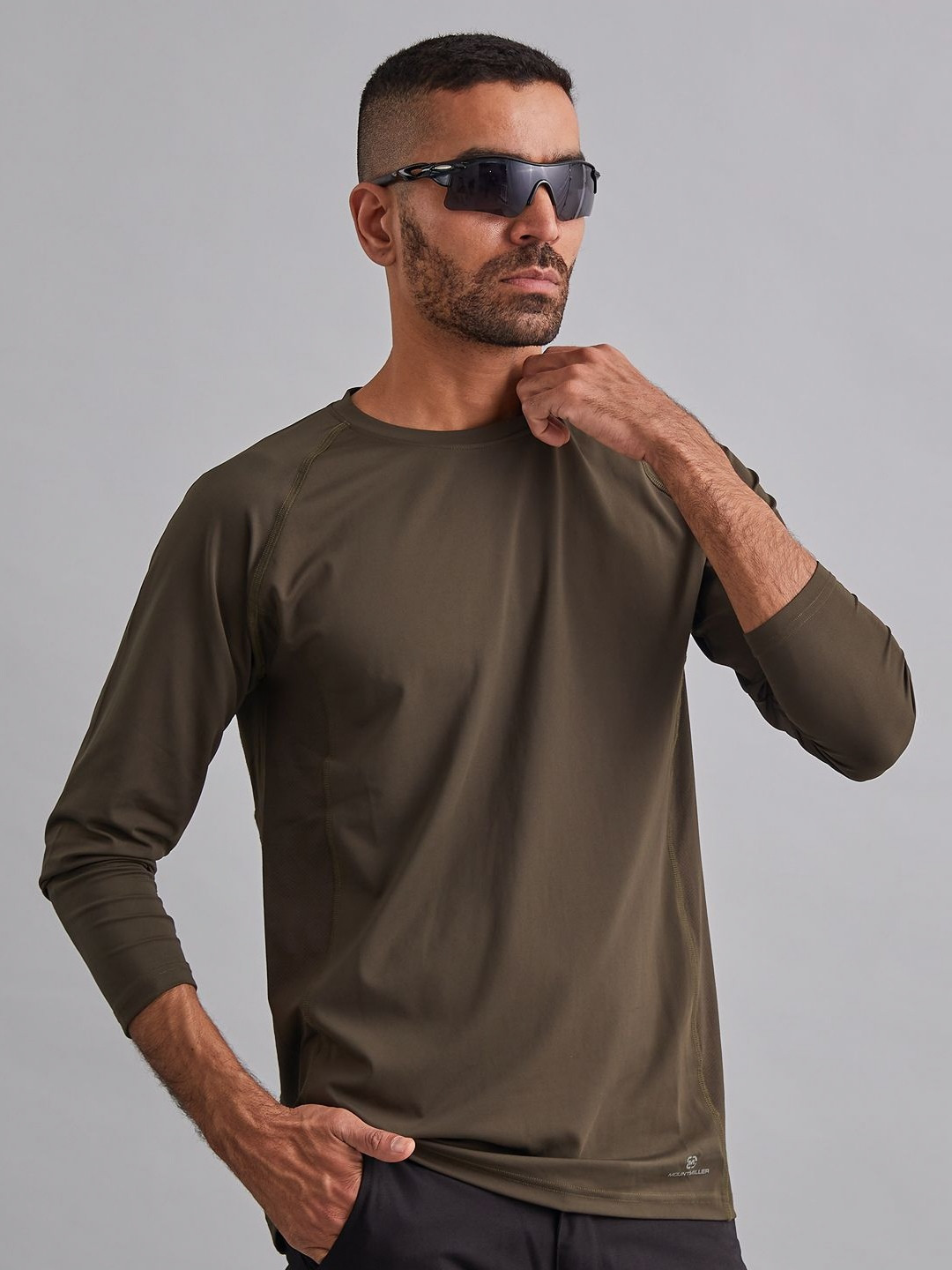 MOUNTMILLER Men's Signature Panel Long Sleeve Round Neck Sports T-Shirt