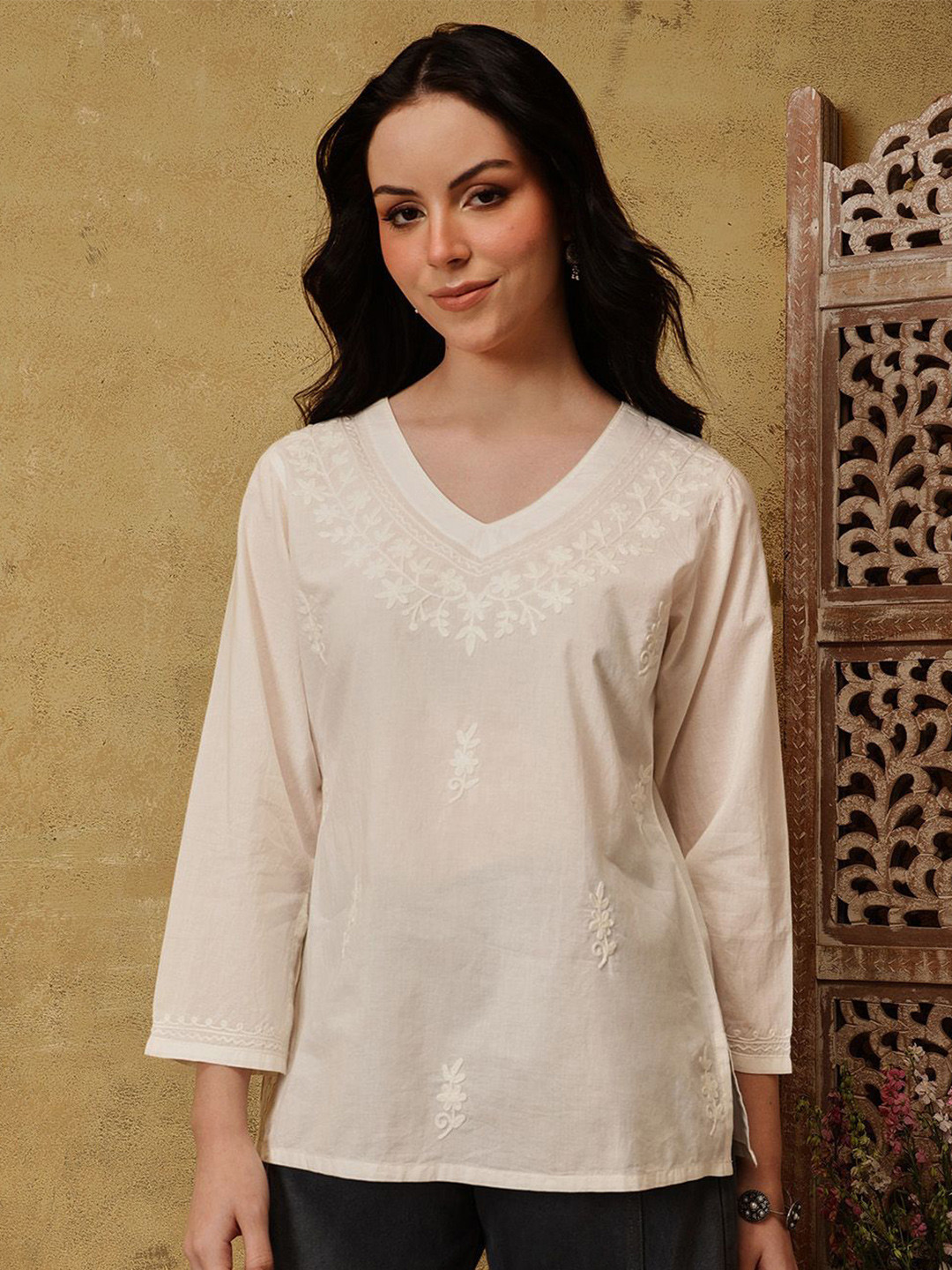 QAZMI Kashmiri Aari Work V-Neck Pure Cotton Kurti