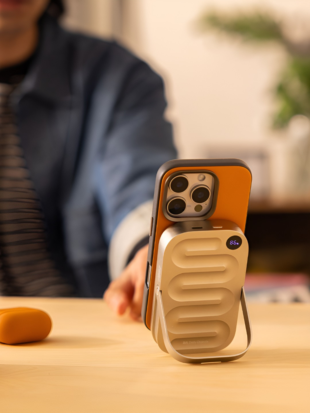 DailyObjects Loop Qi2-Certified MagSafe-Compatible Aluminium Power Bank 20000 mAh