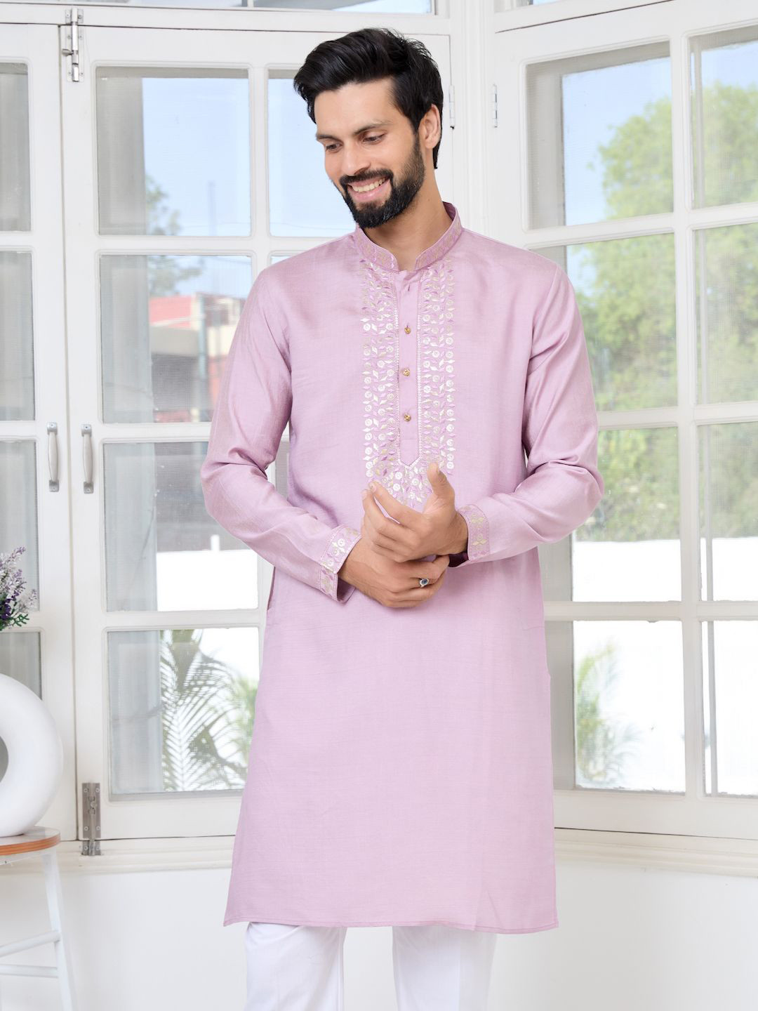 See Designs Men Solid Sequinned Embroidered Detail Kurta