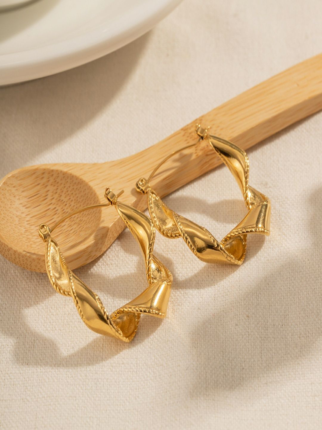 DIMPLERY Stainless Steel 18K Gold-Plated Contemporary Shaped Twisty Hoop Earrings