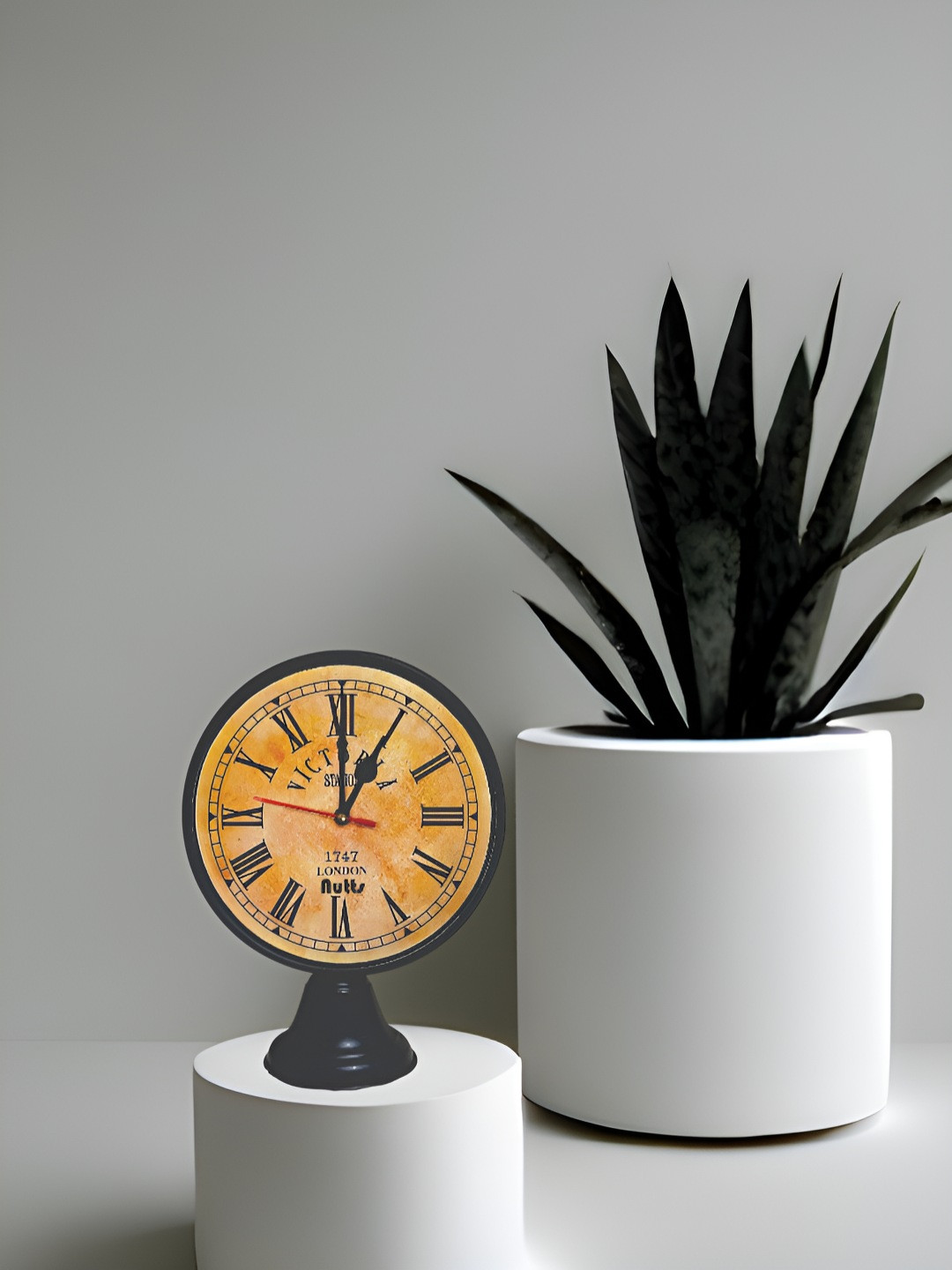 Nutts Black & Brown Vintage Table Clock