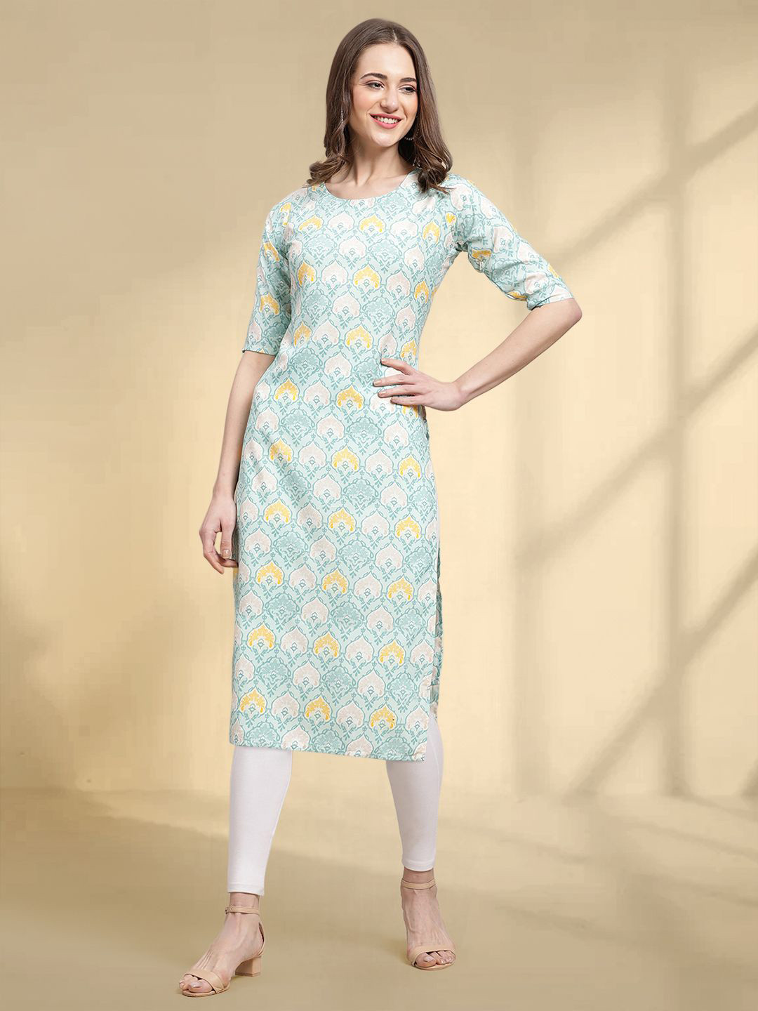 HERE&NOW Floral Printed Round Neck Straight Kurta