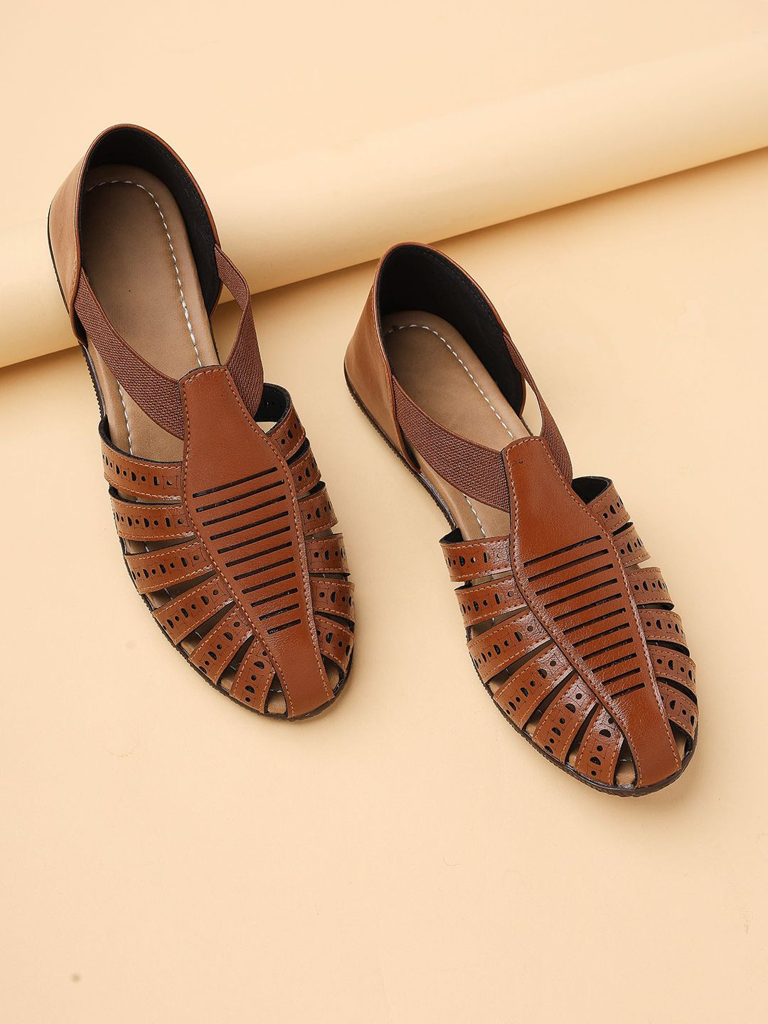 V-WALK Women Closed-Toe Design With Cutout Detailing Gladiators