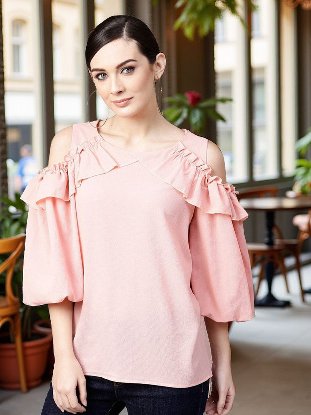 Pannkh Solid Cold-Shoulder Crepe Top